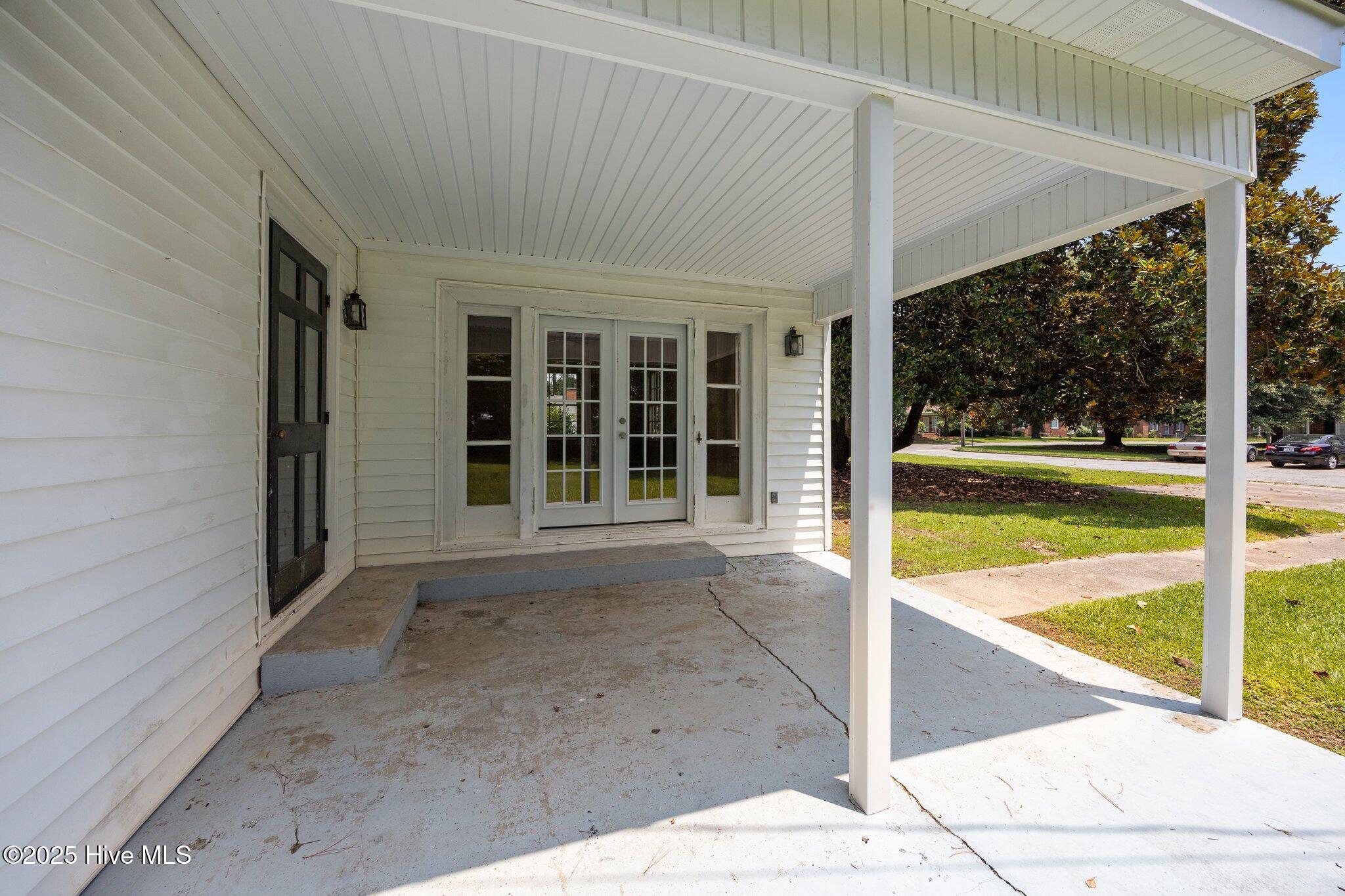 1200 W Lenoir Avenue