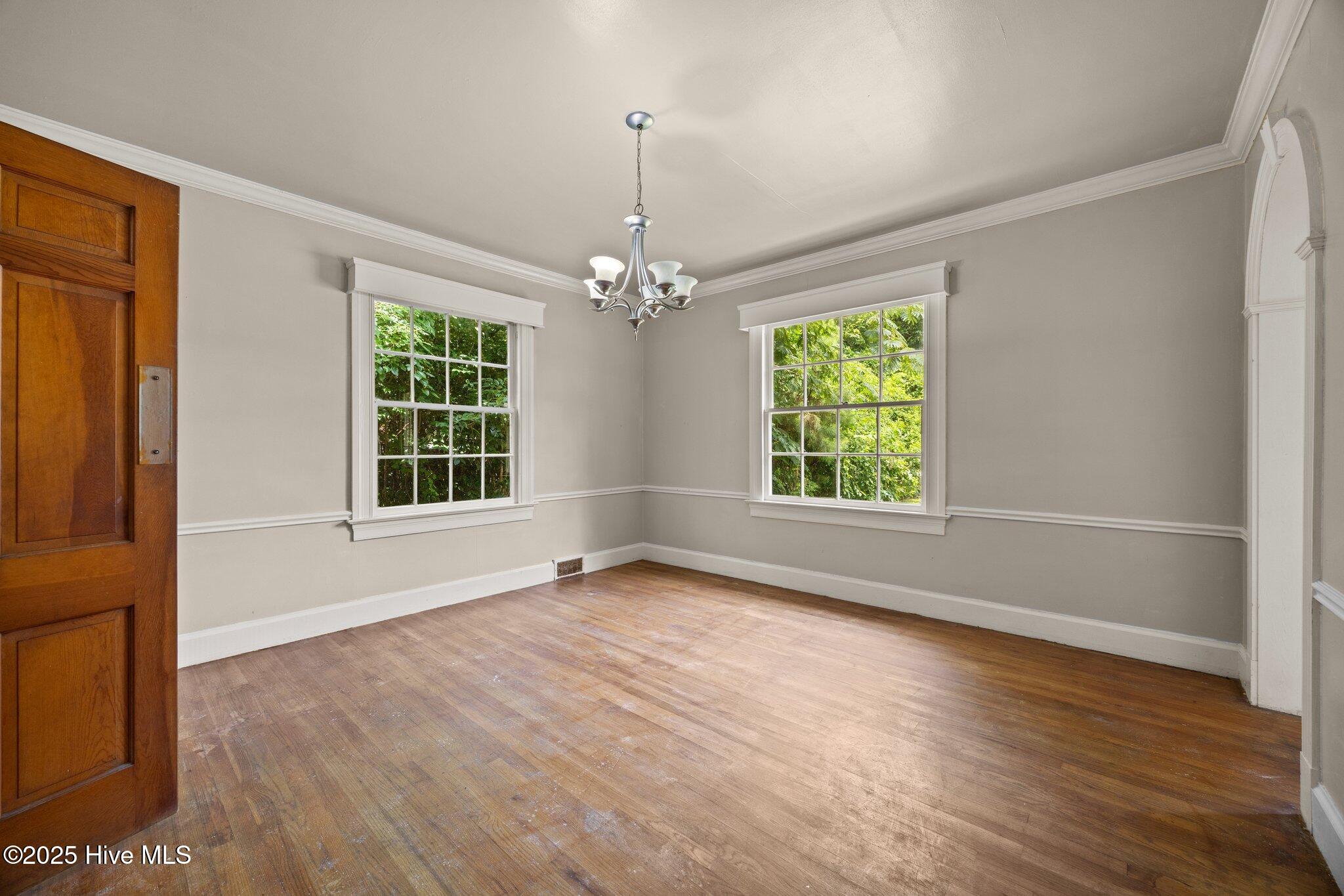 1200 W Lenoir Avenue