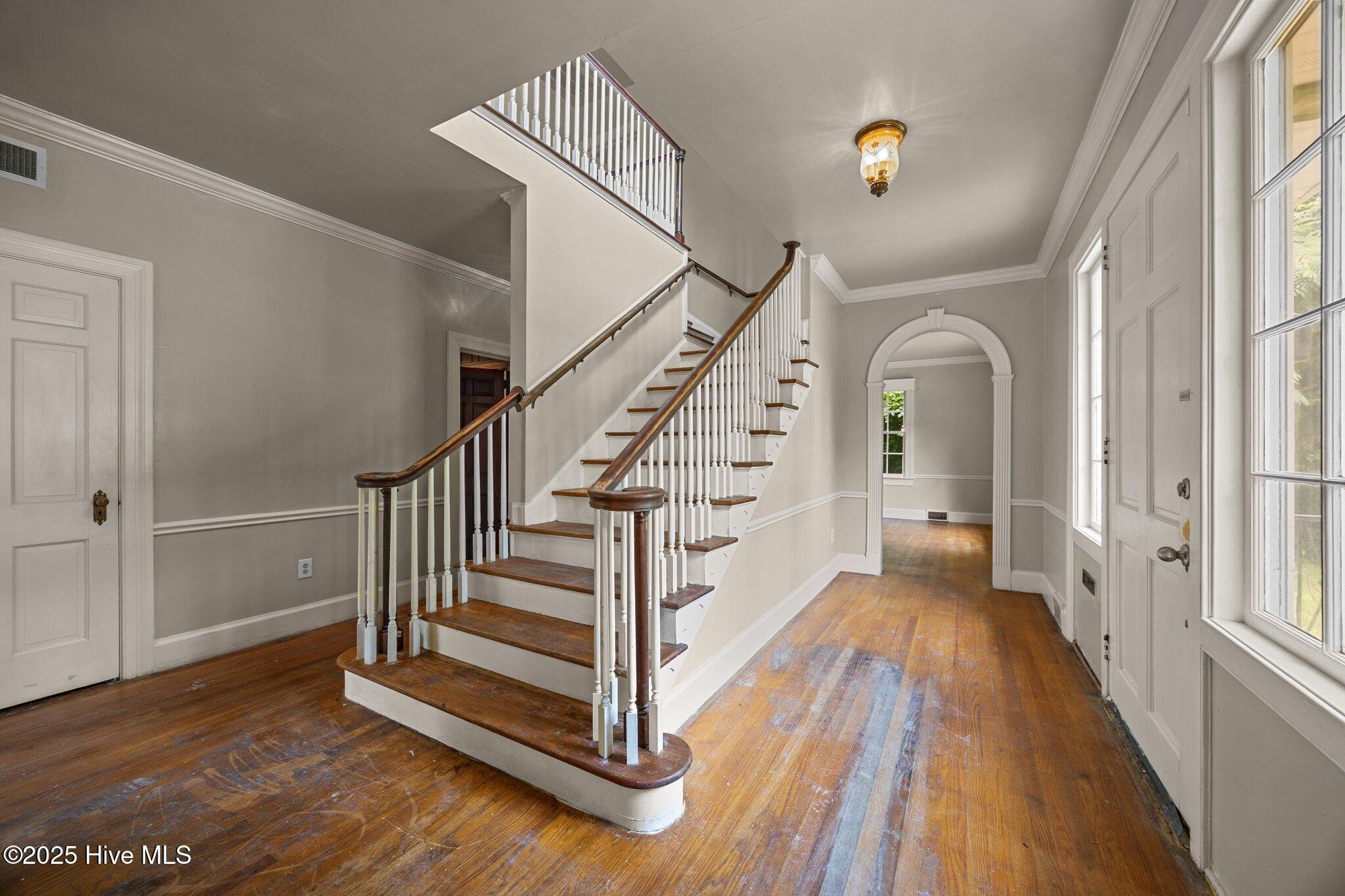 1200 W Lenoir Avenue