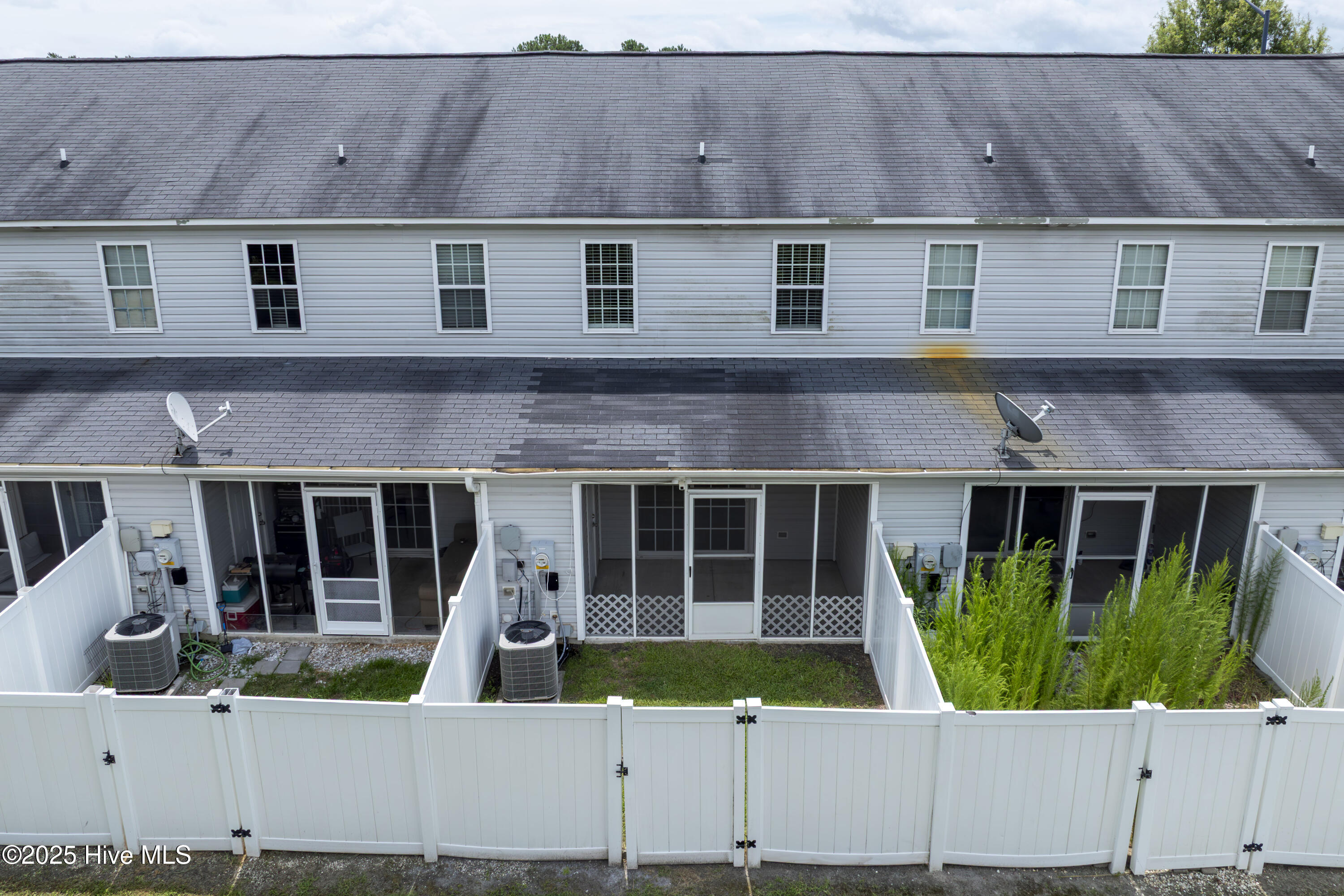 8006 Banister Loop