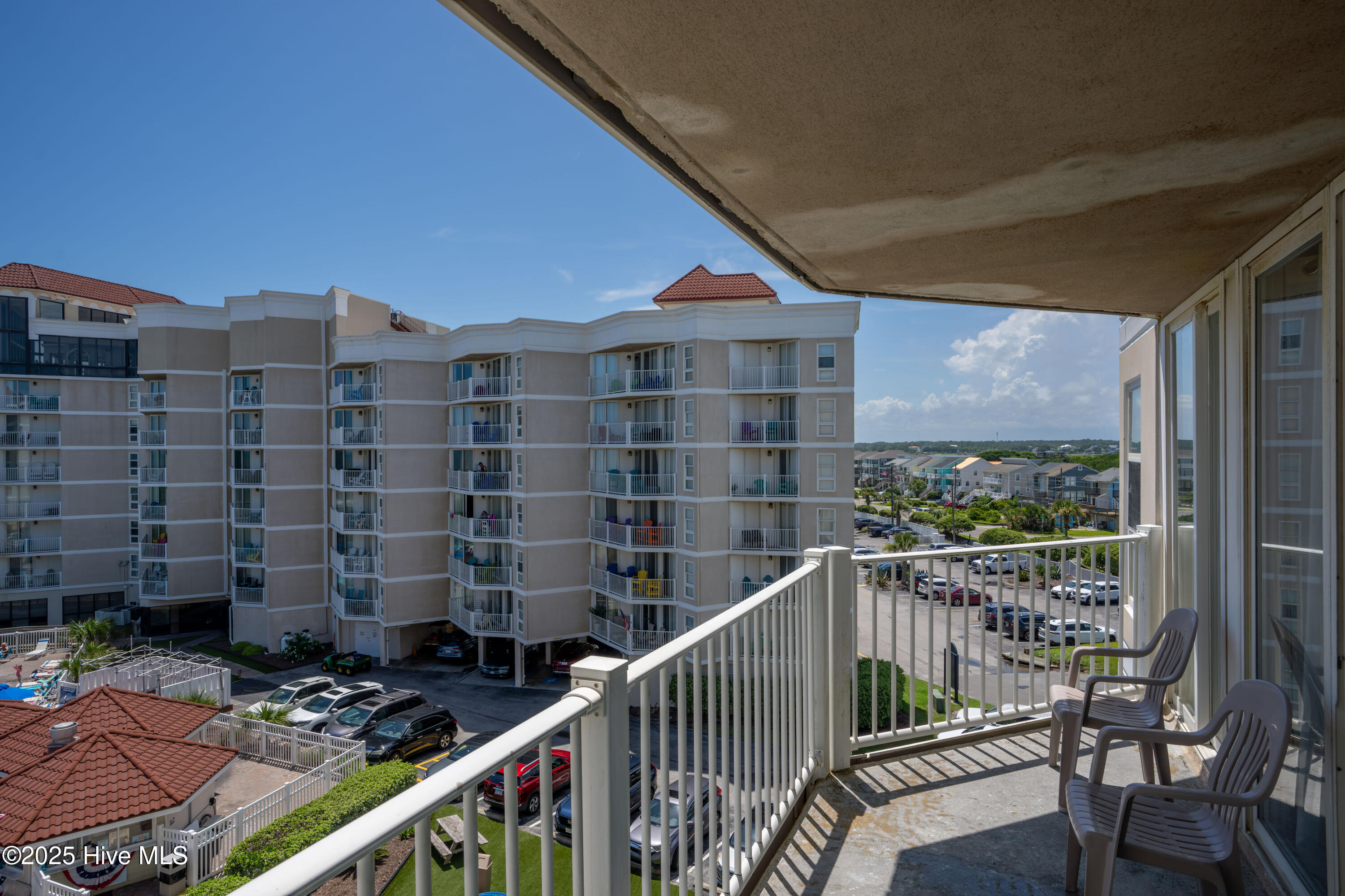 2000 New River Inlet Road, 3303
