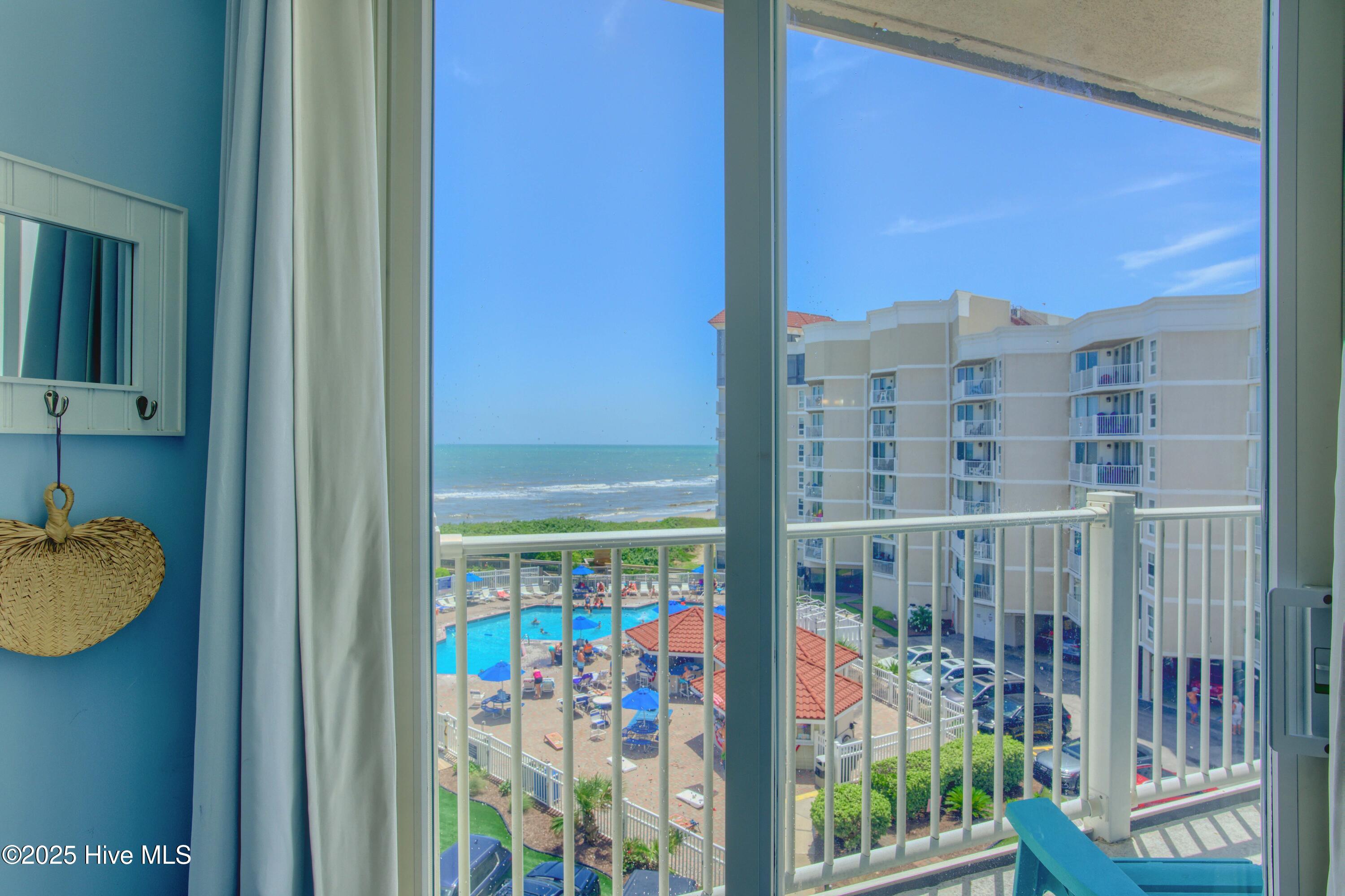 2000 New River Inlet Road, 3303