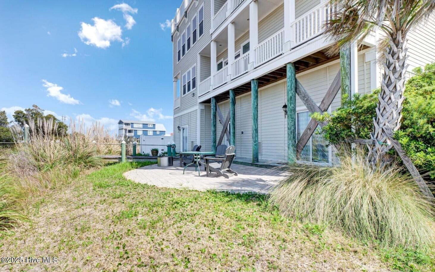 105 Bay Court