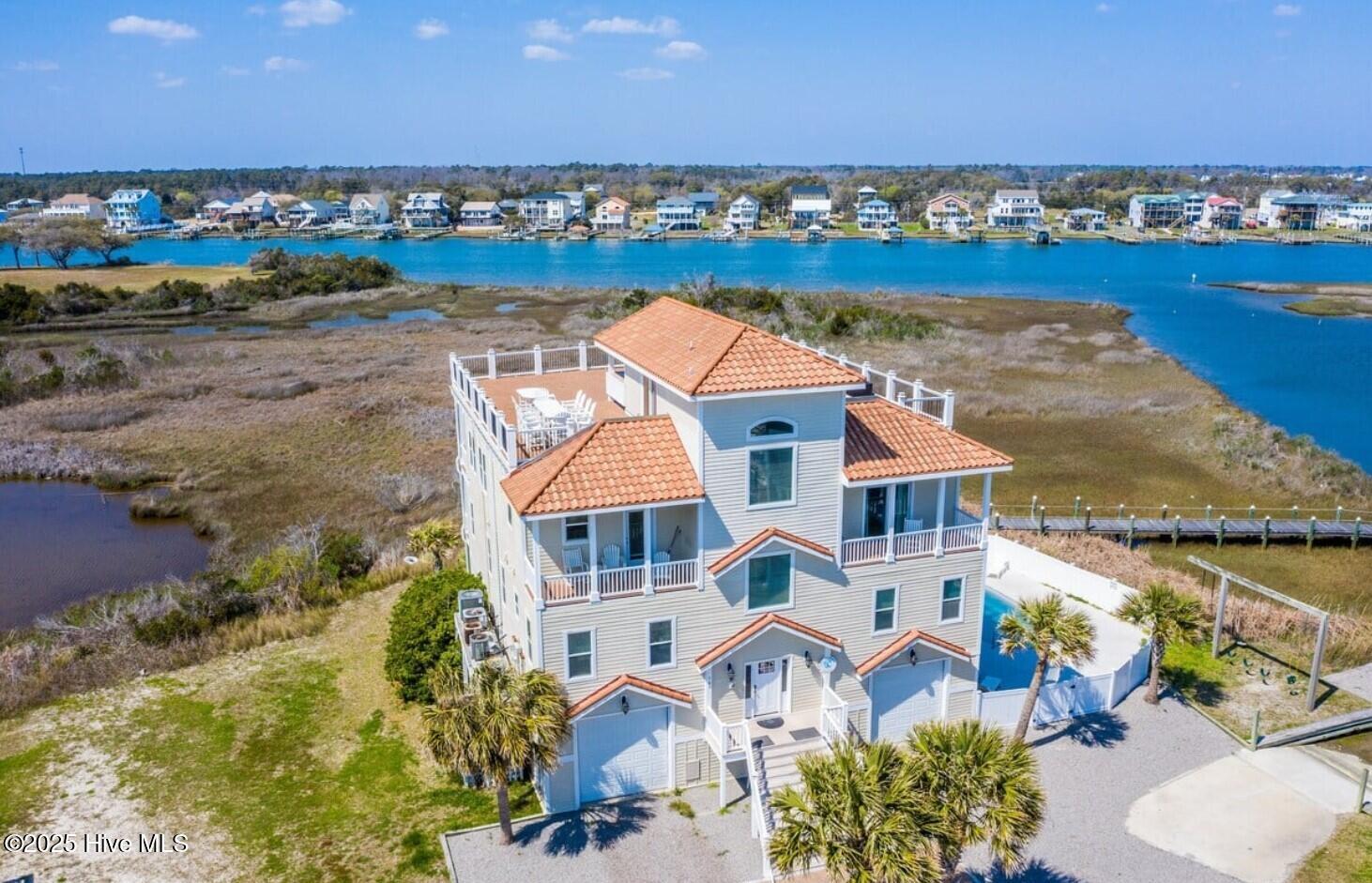 105 Bay Court