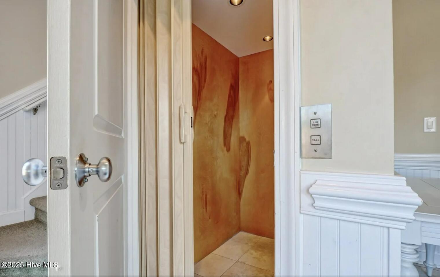 1402 S S Shore Drive