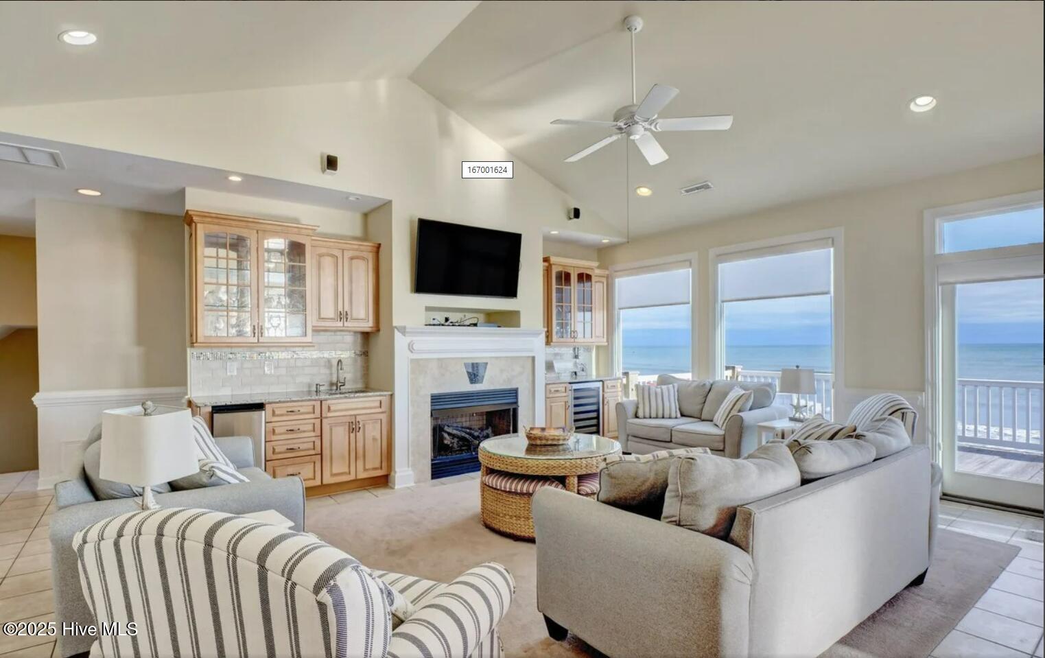 1402 S S Shore Drive