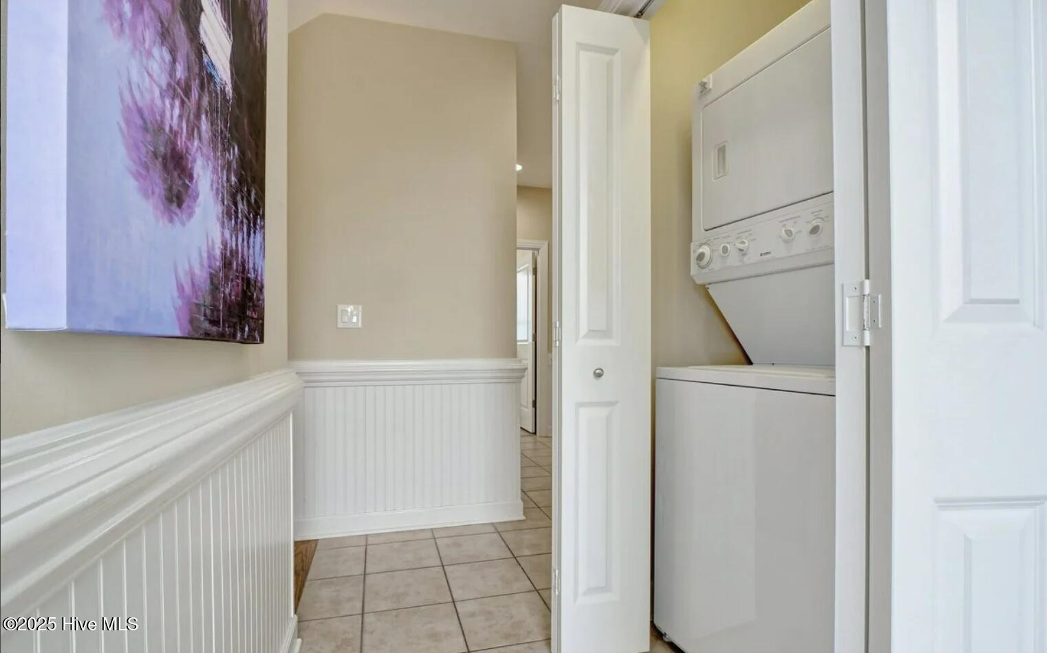 1402 S S Shore Drive