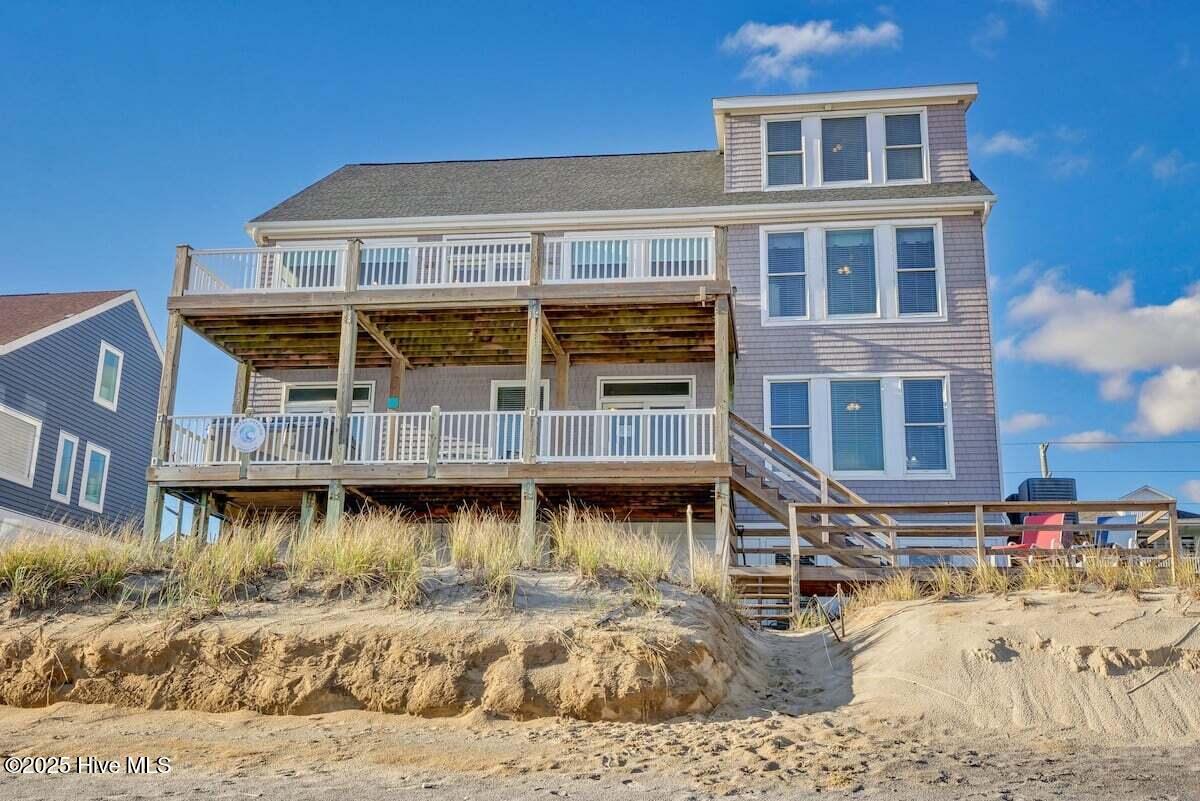 1402 S S Shore Drive