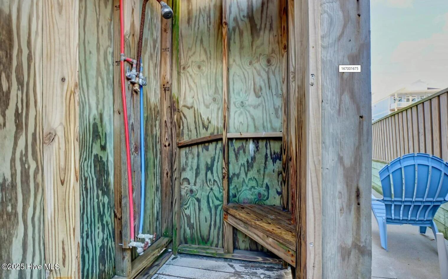 1402 S S Shore Drive