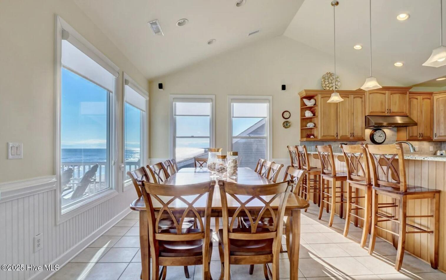 1402 S S Shore Drive