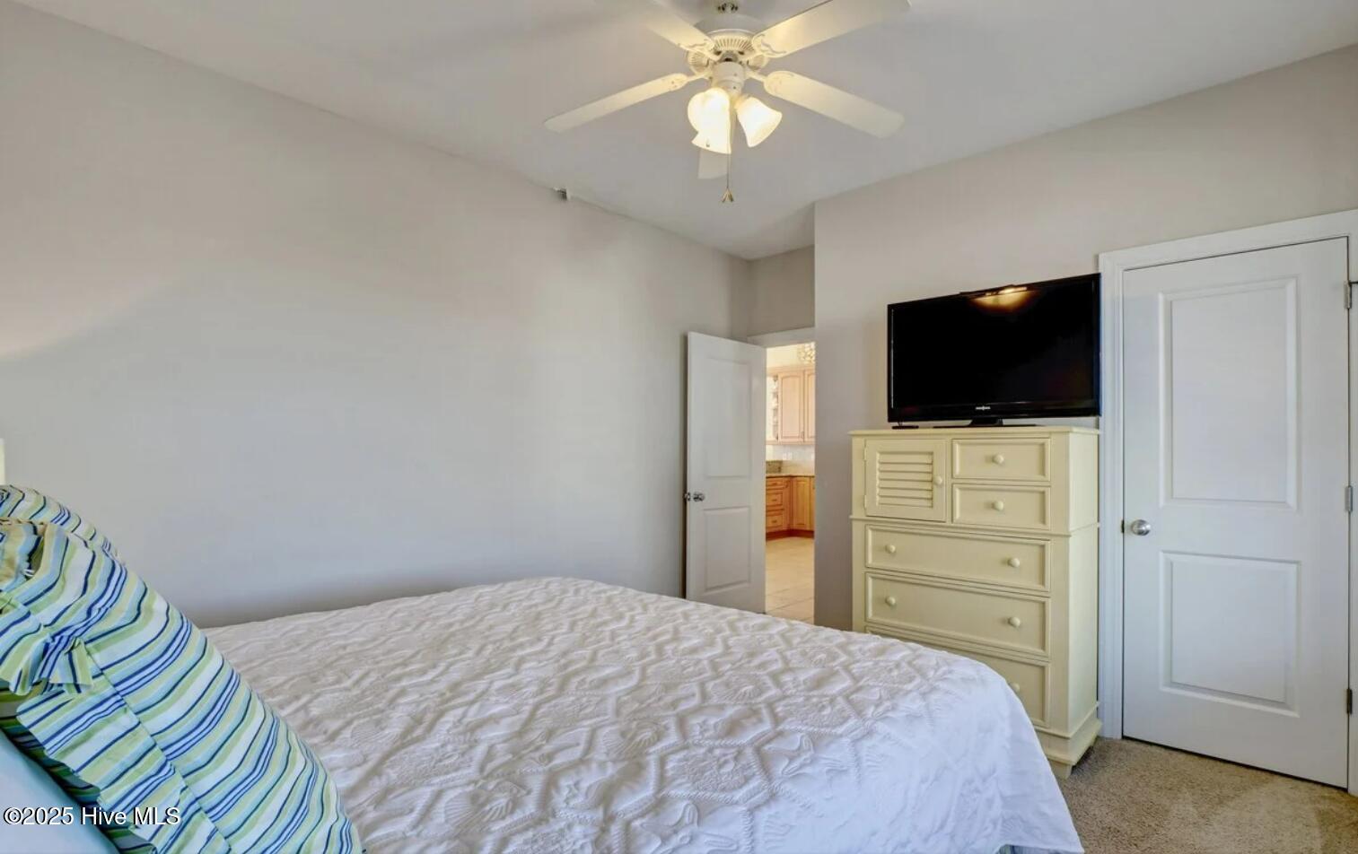 1402 S S Shore Drive