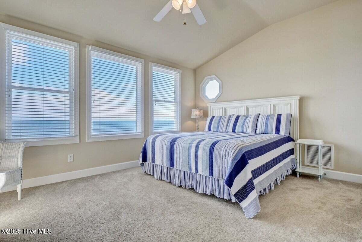 1402 S S Shore Drive