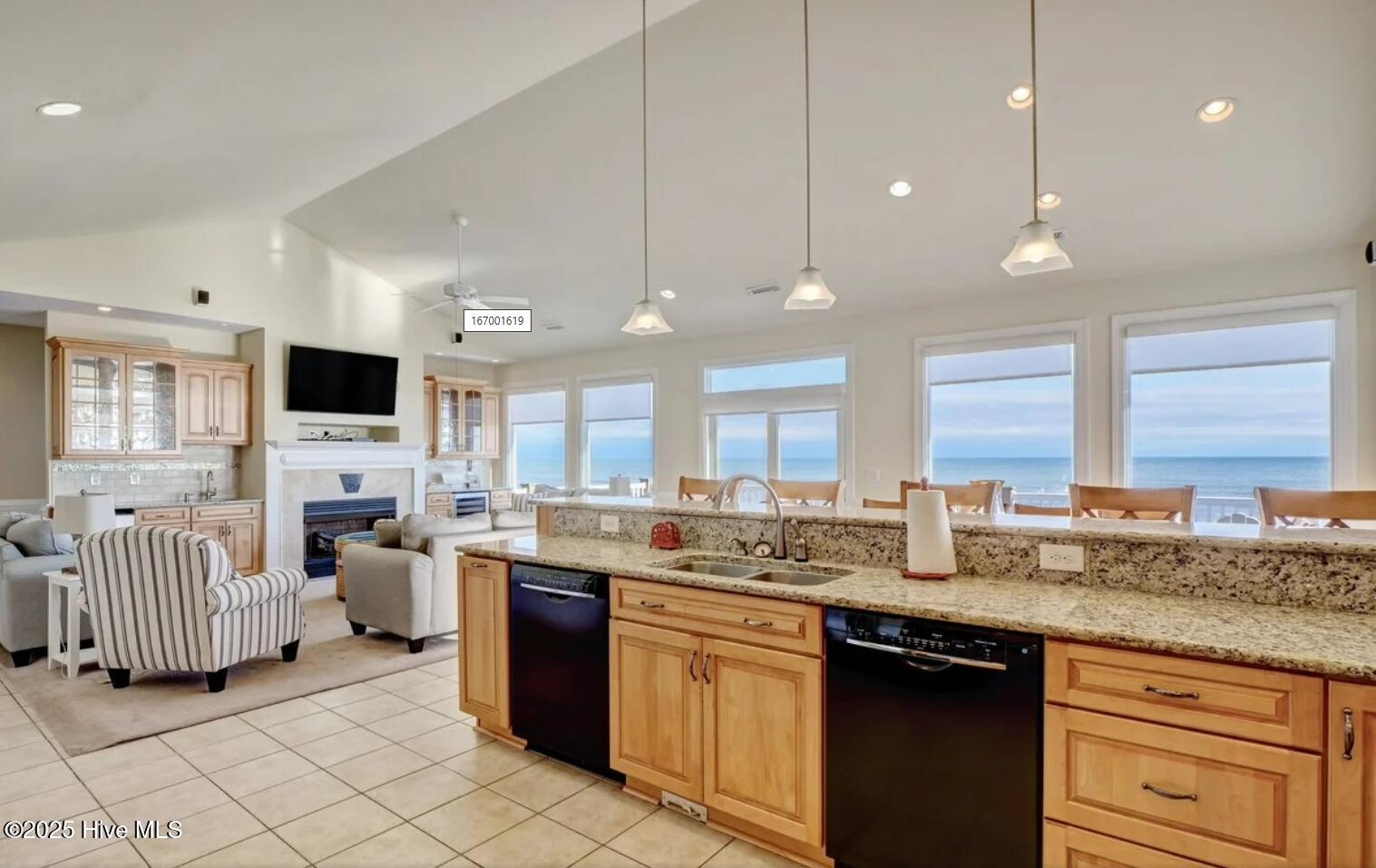 1402 S S Shore Drive