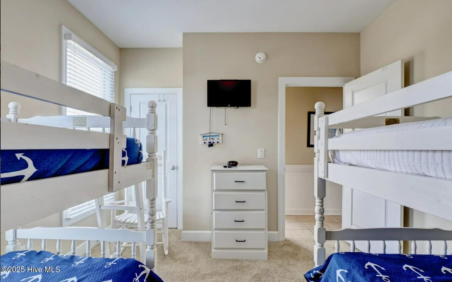 1402 S S Shore Drive