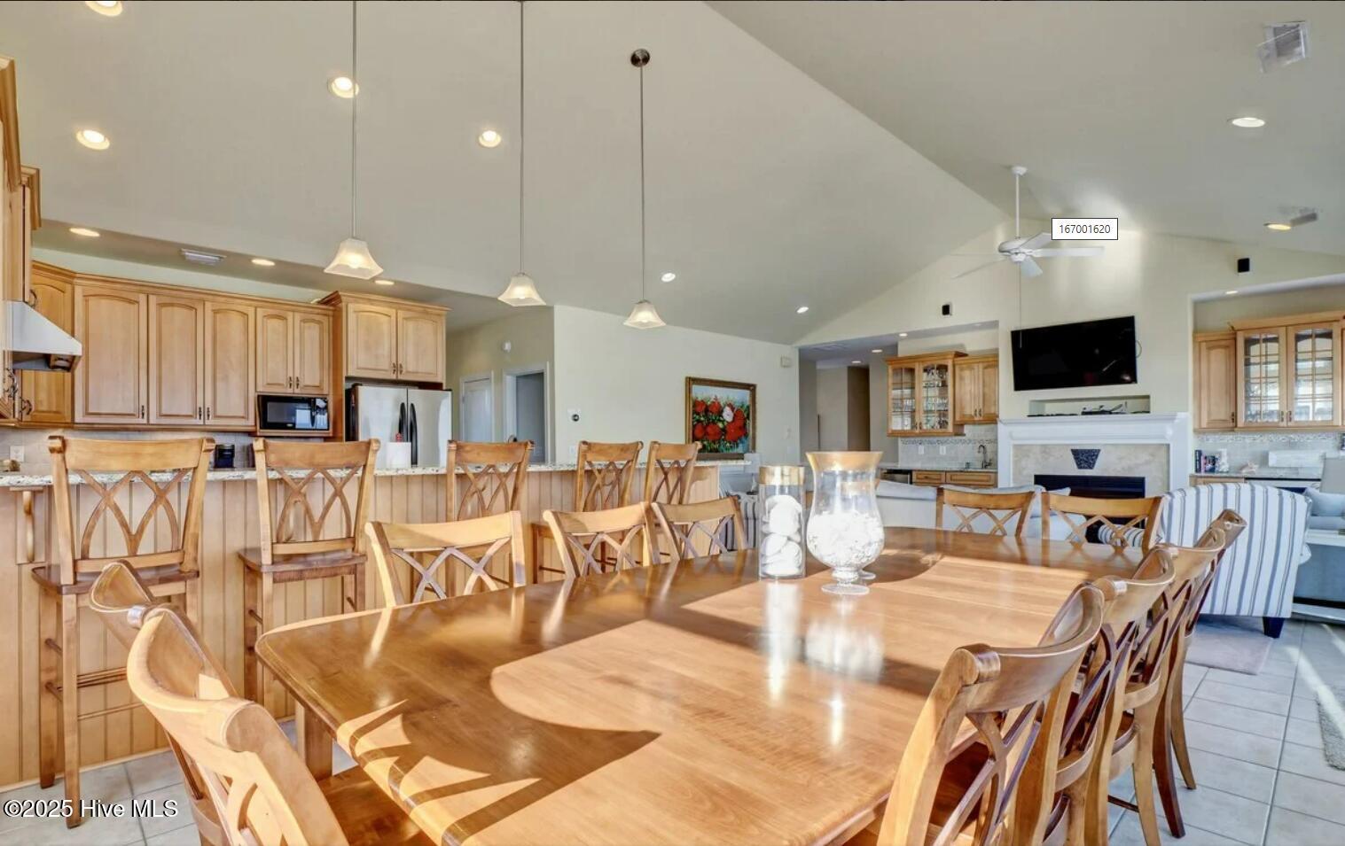 1402 S S Shore Drive