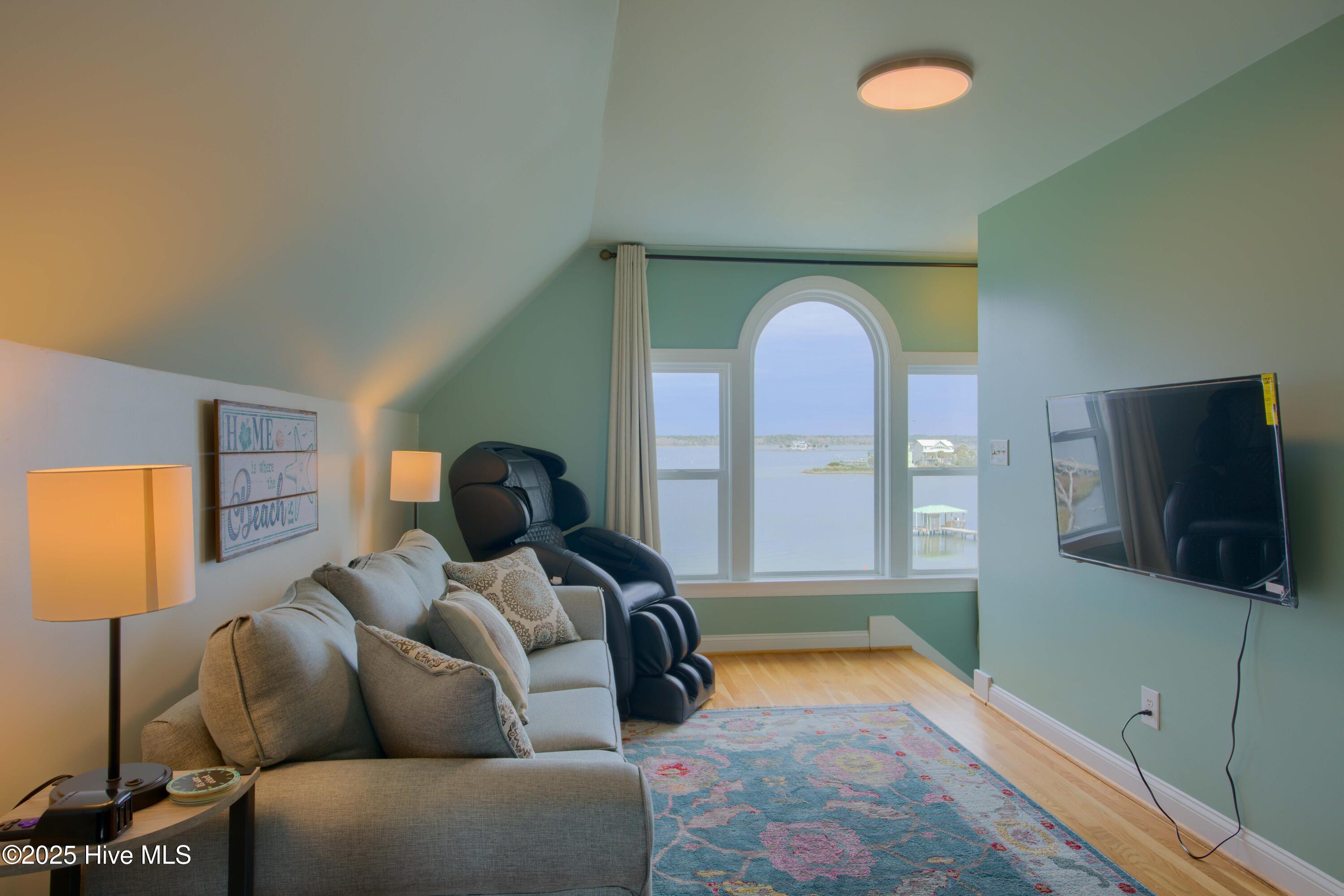 625 New River Inlet Road