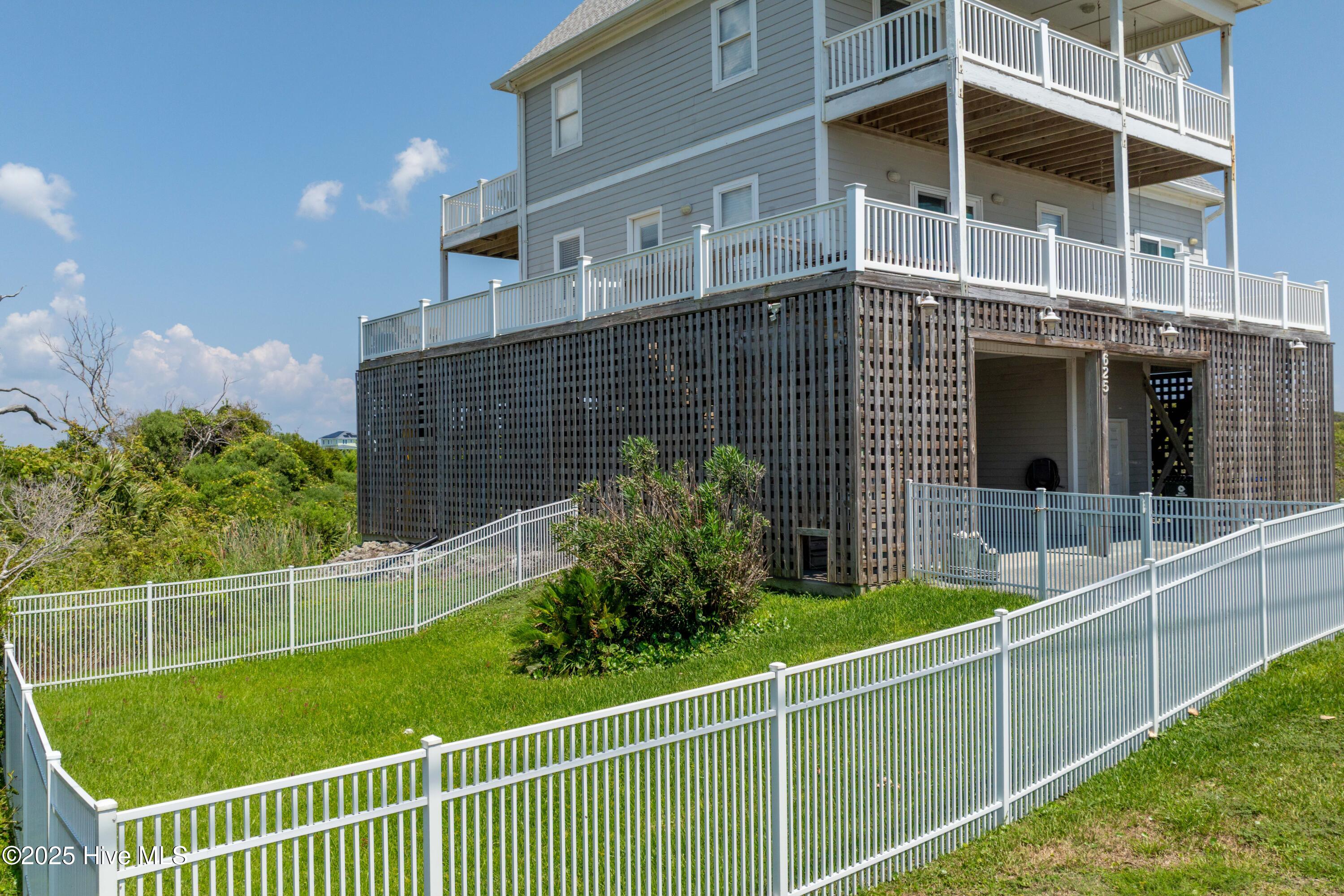 625 New River Inlet Road