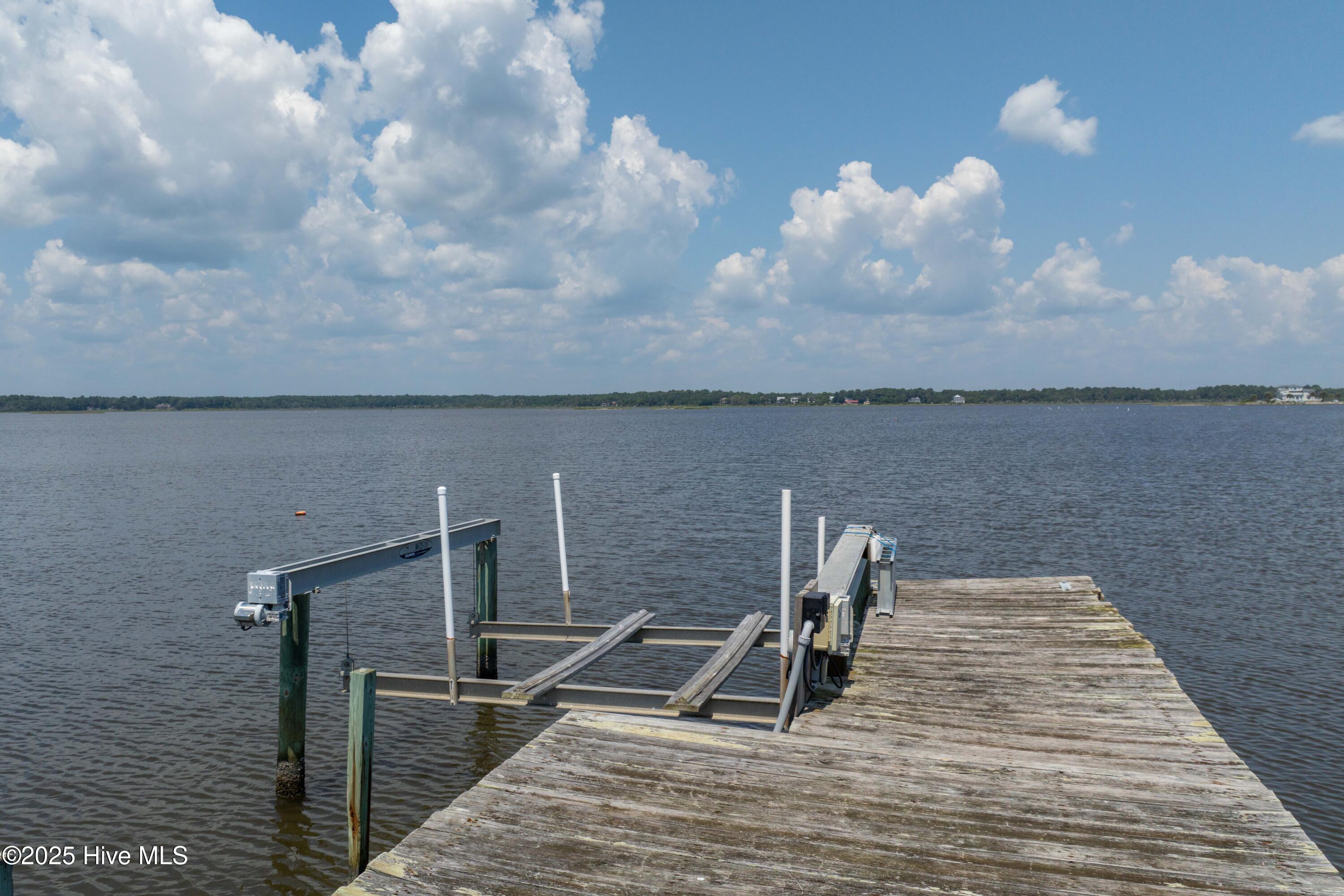 625 New River Inlet Road