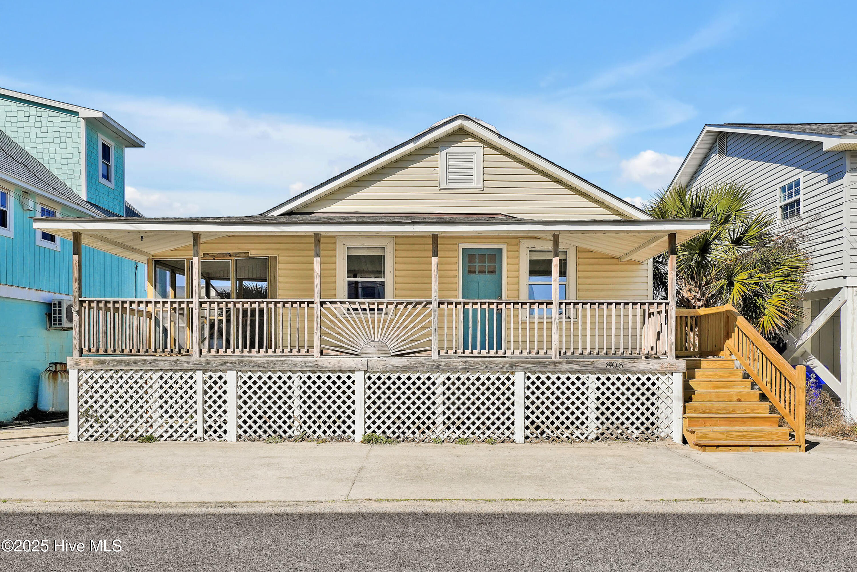 806 Carolina Beach Avenue S