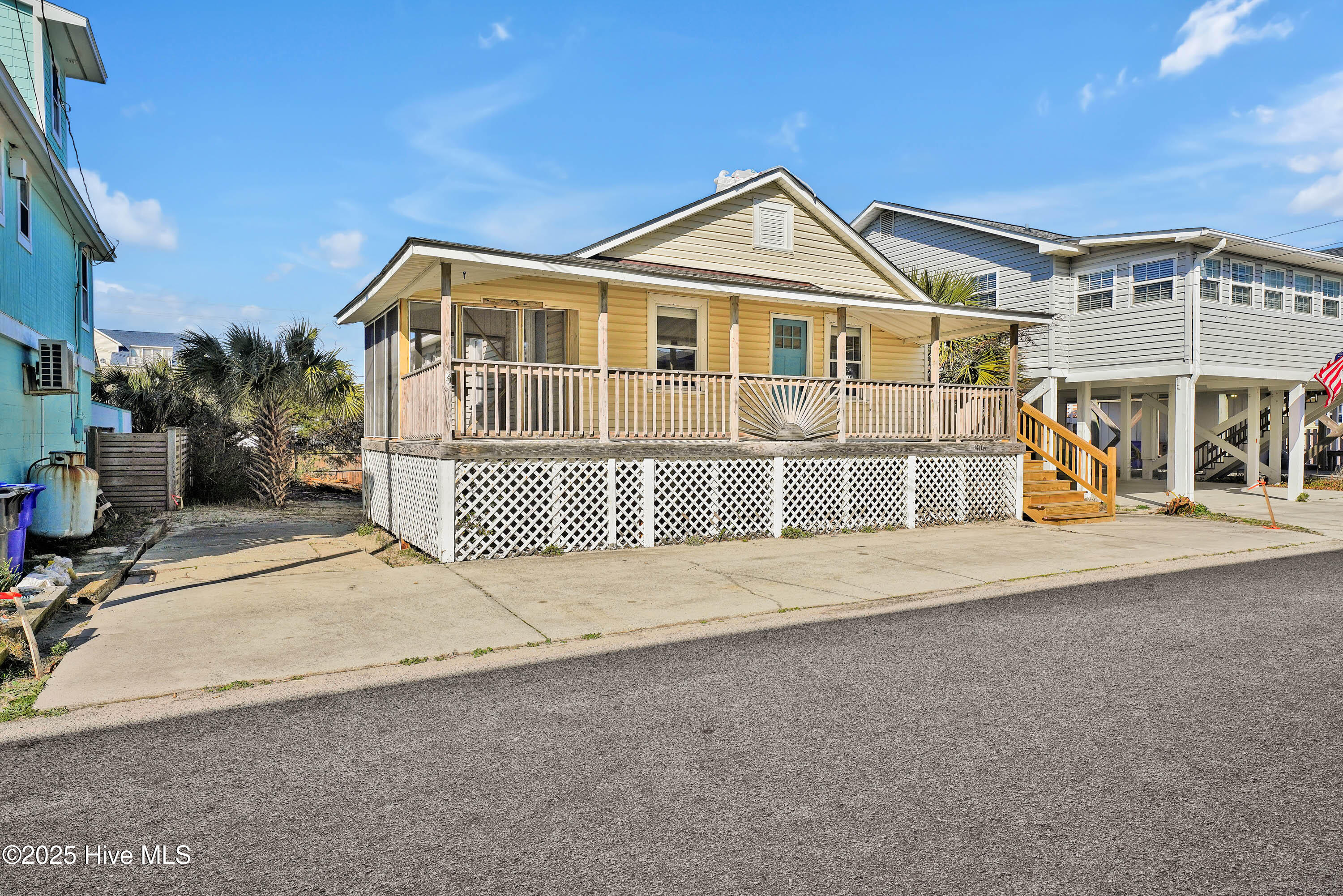 806 Carolina Beach Avenue S