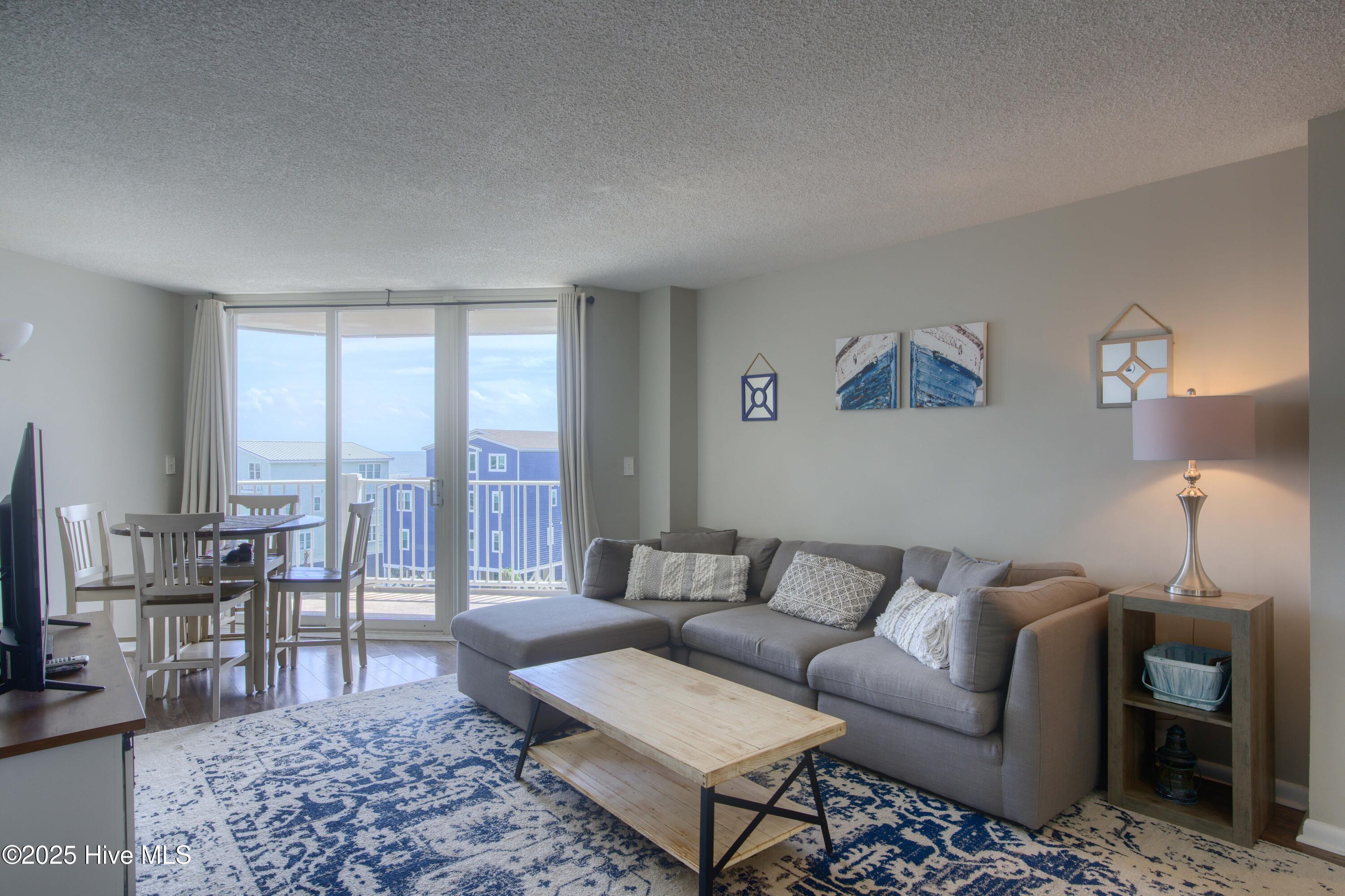 2000 New River Inlet Road, Unit 3313