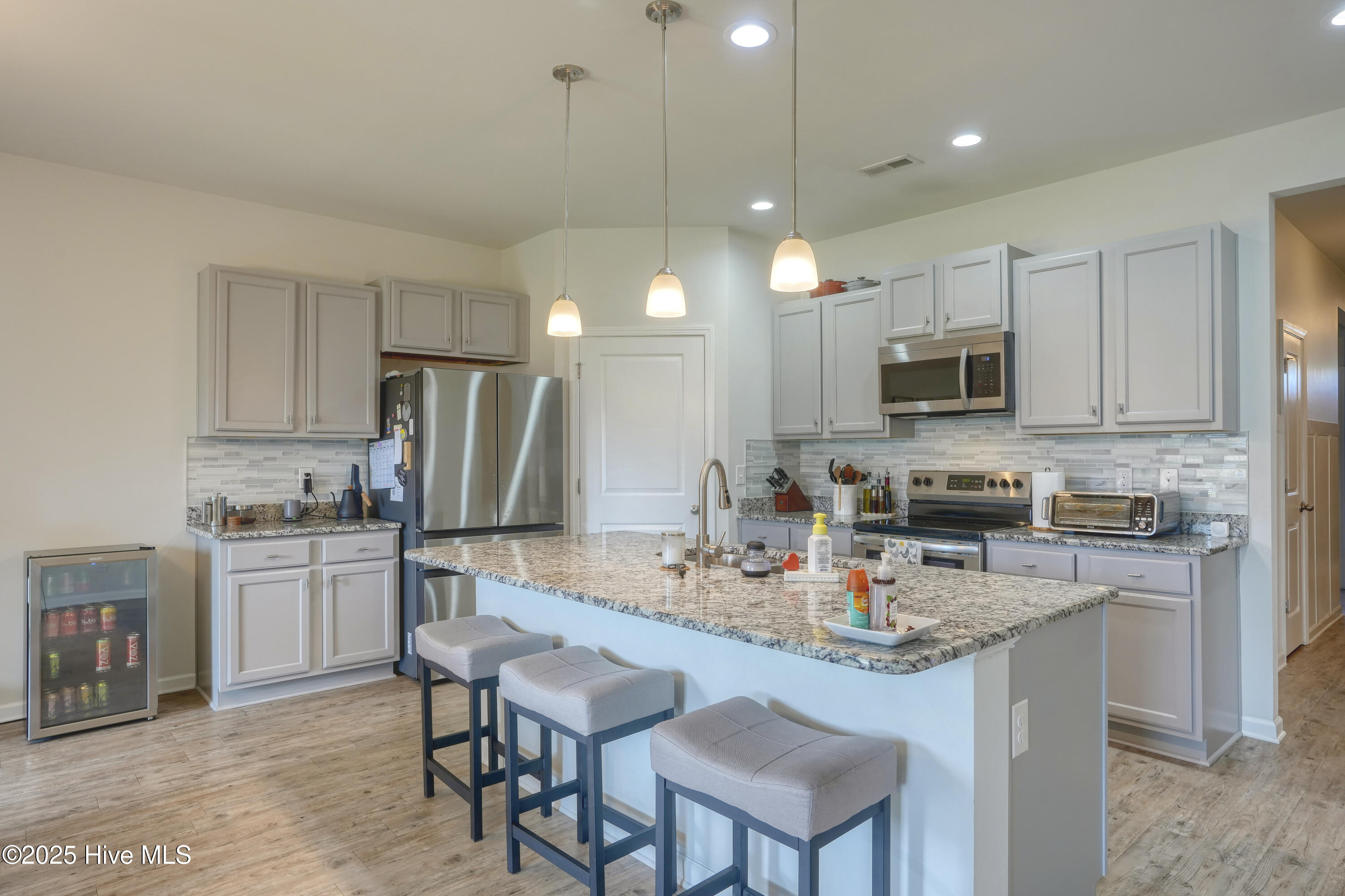 406 Saxby Way