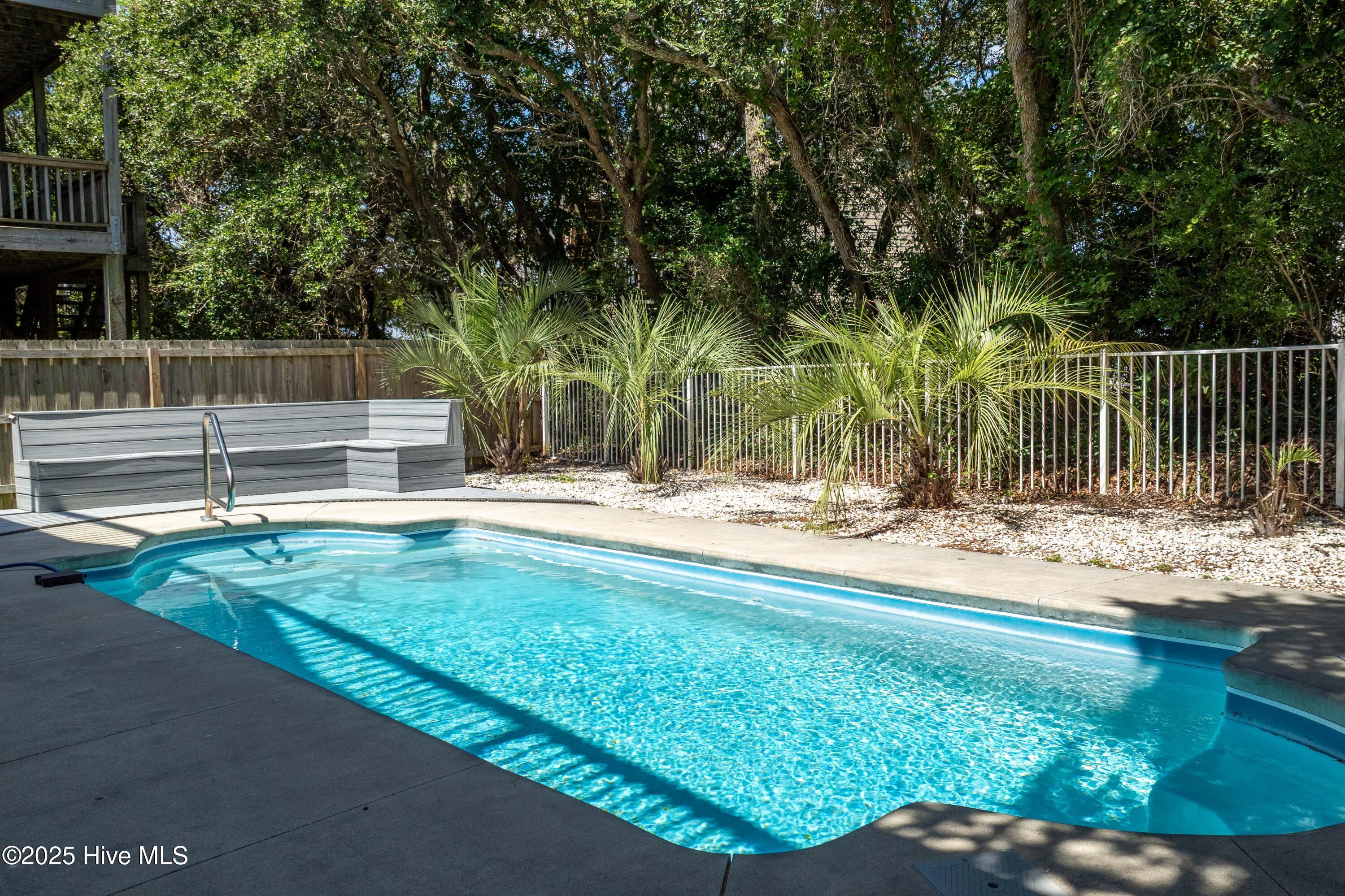 1125 S Topsail Drive