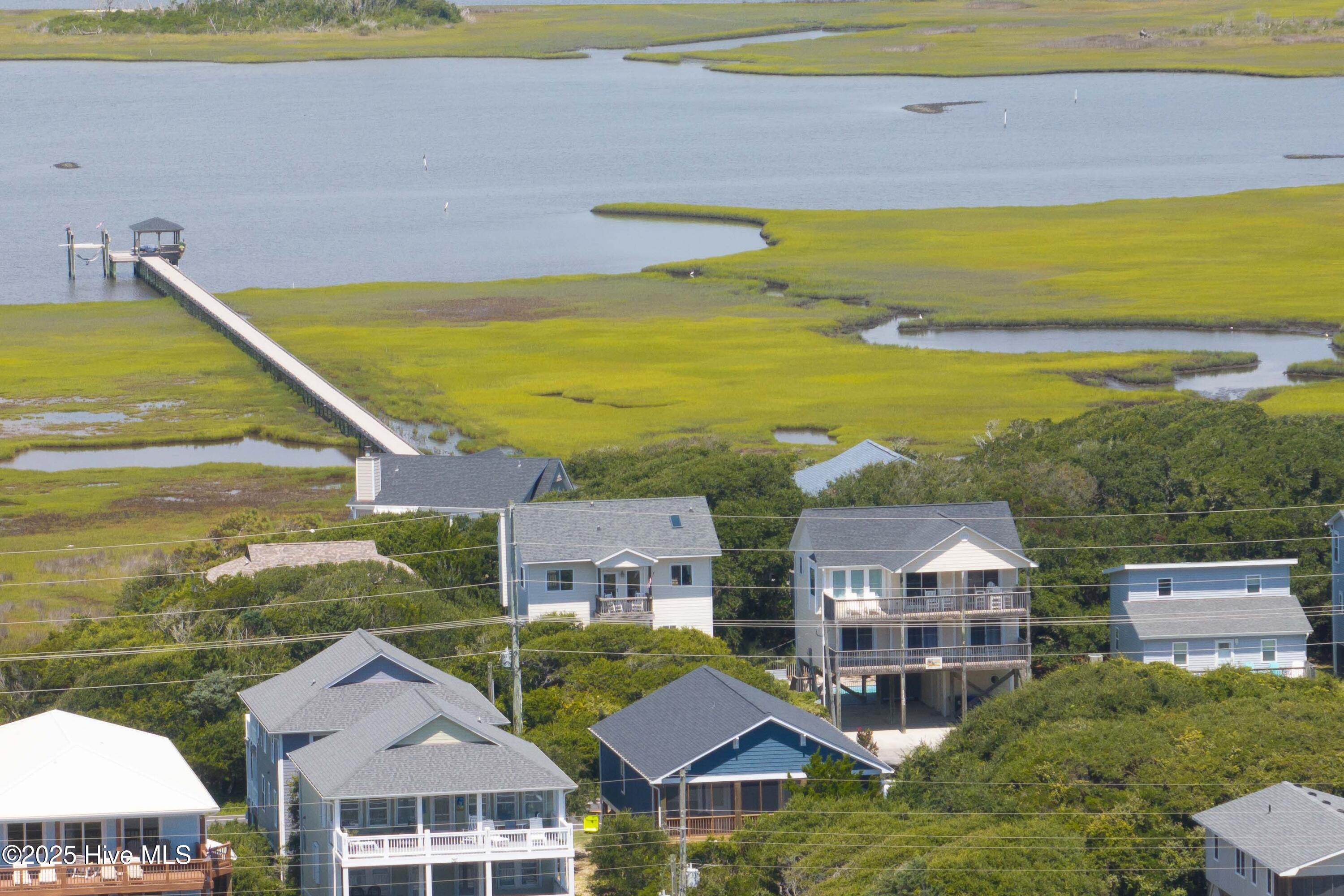 1125 S Topsail Drive