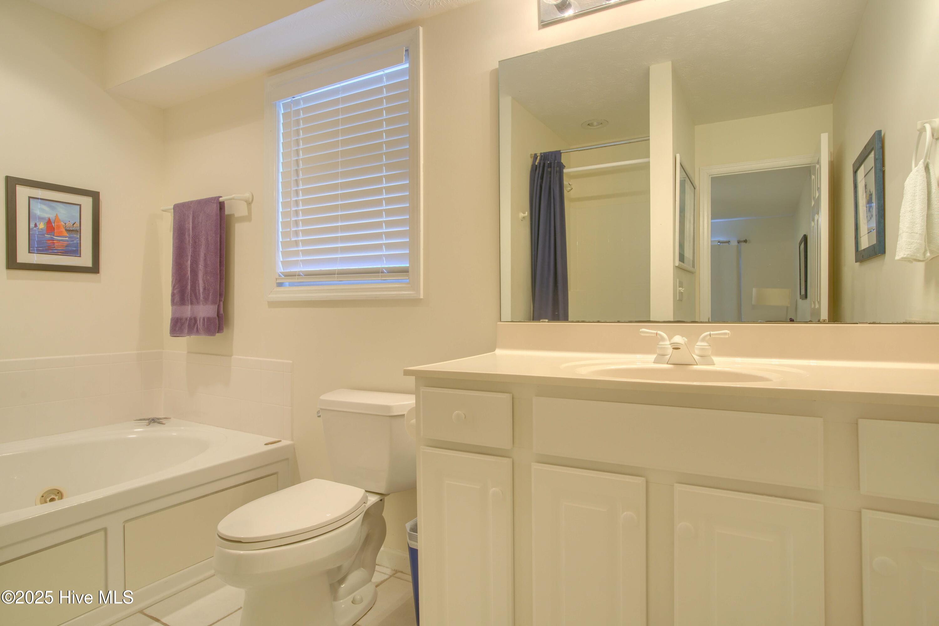 1125 S Topsail Drive