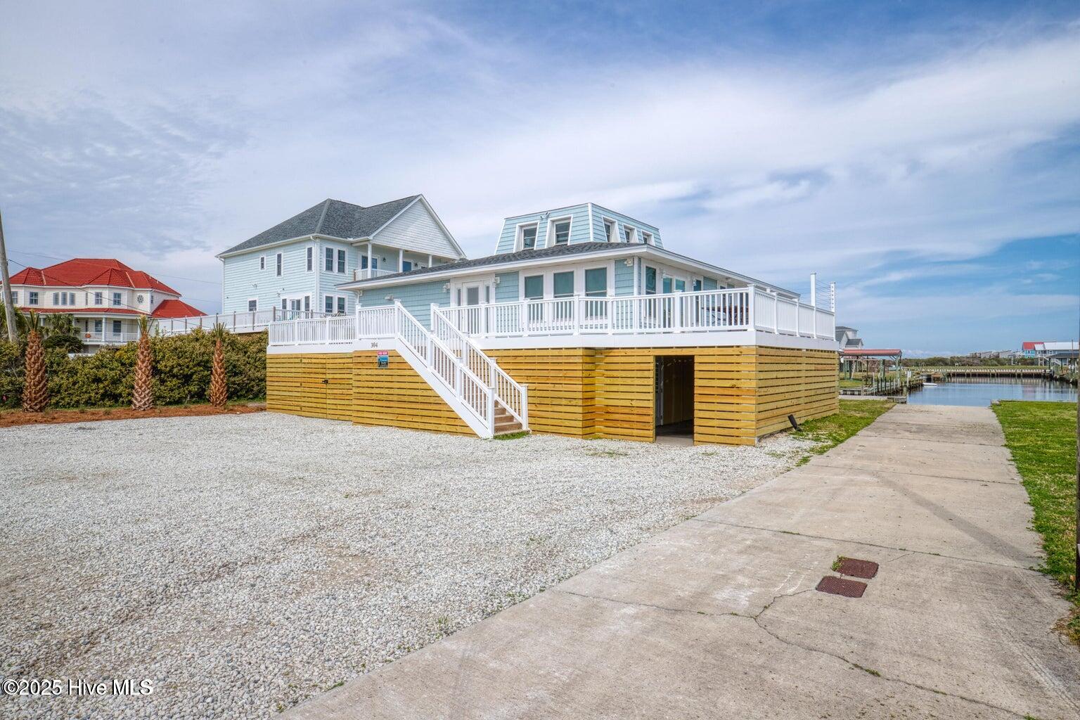 304 Marina Way