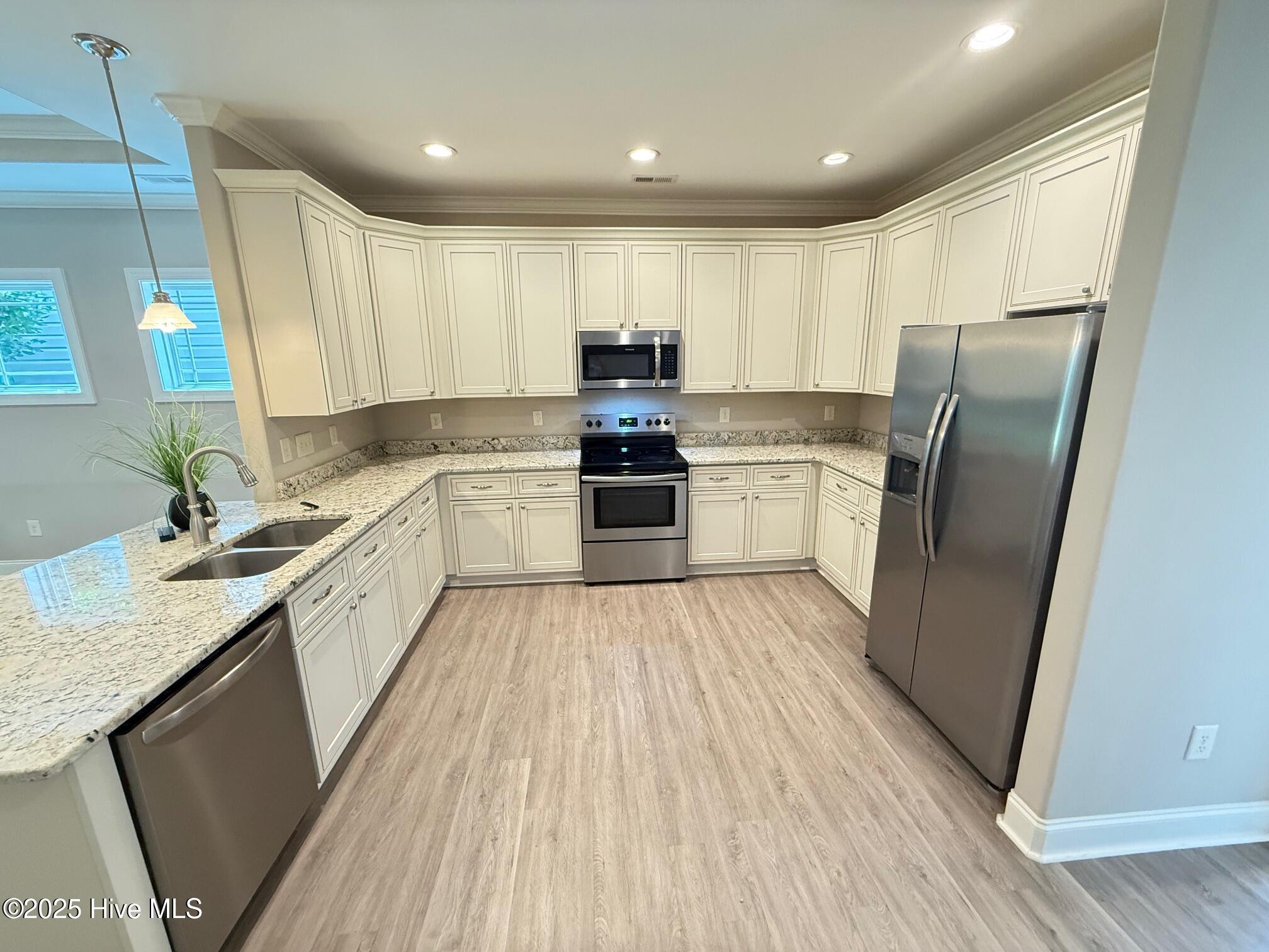 1306 Old Folkstone Road