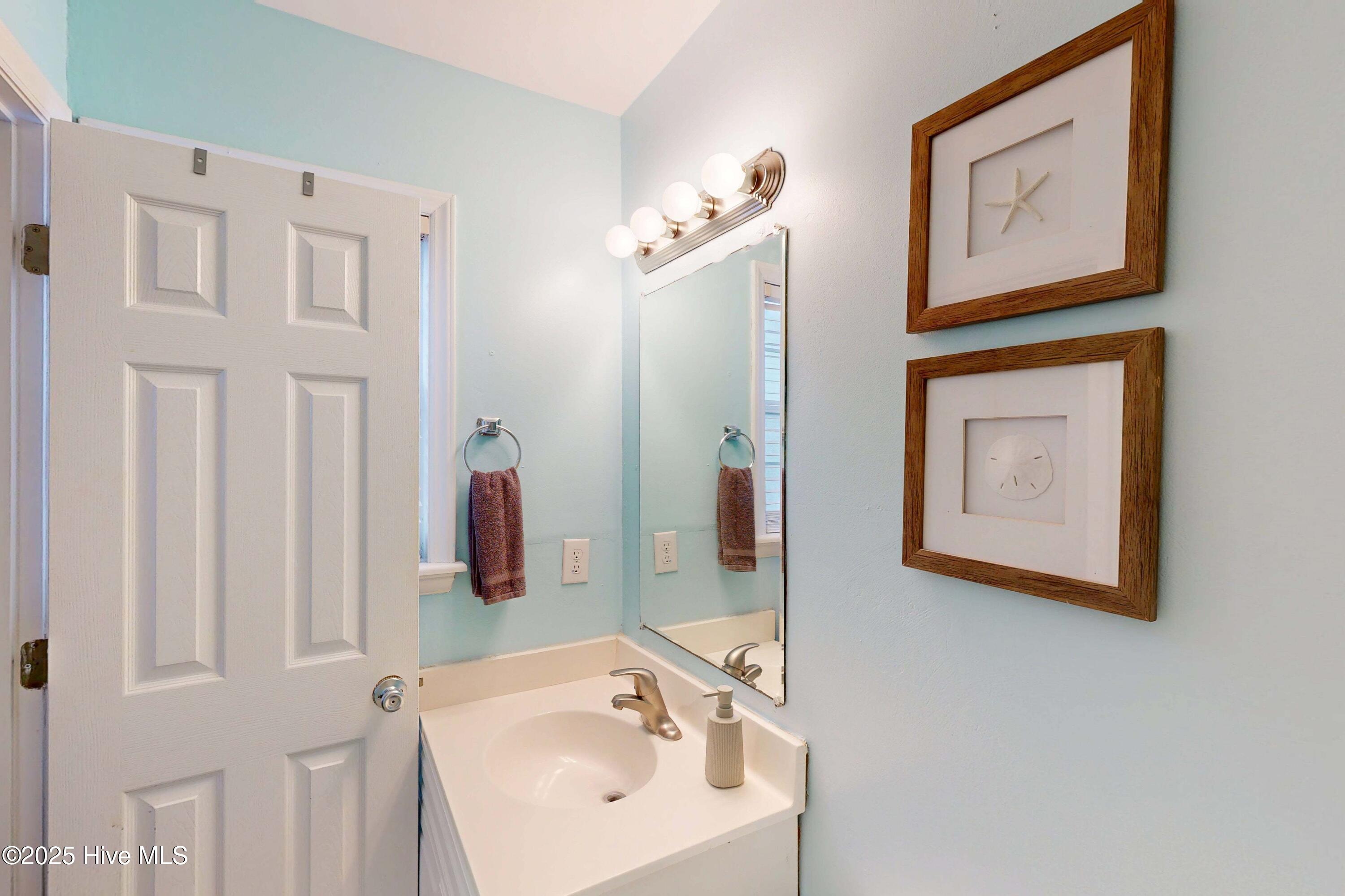 124 N Permuda Wynd Drive