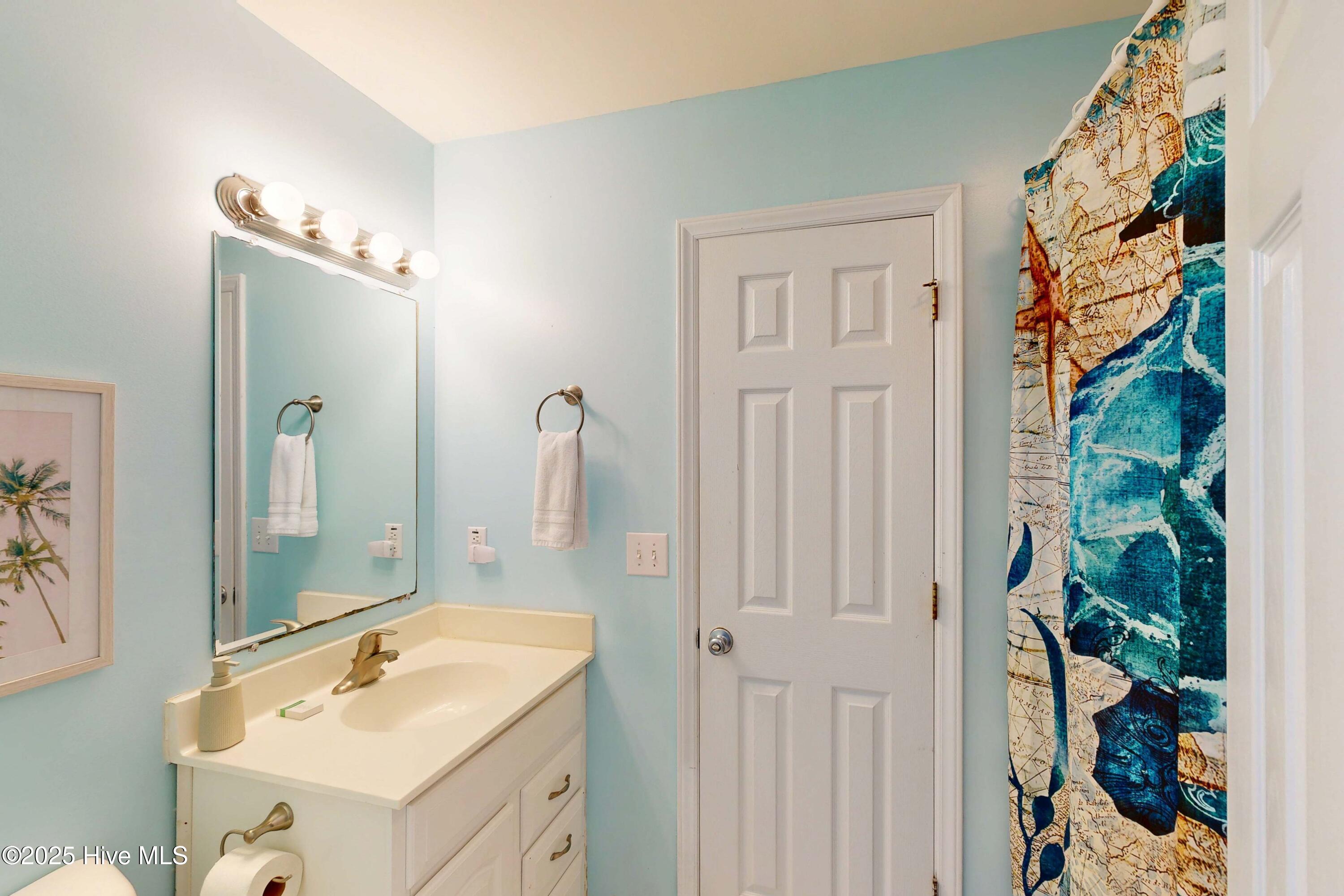 124 N Permuda Wynd Drive