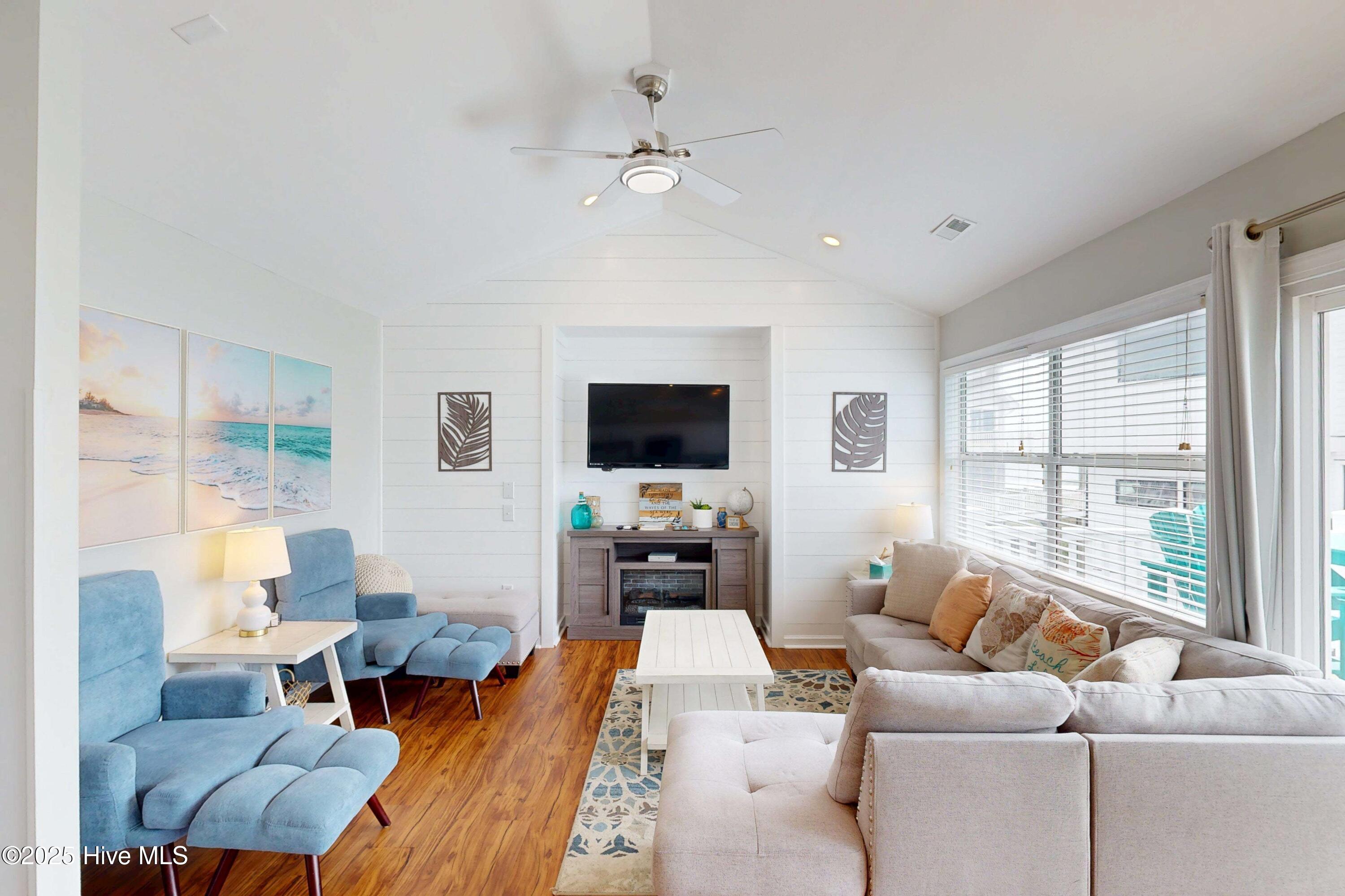 124 N Permuda Wynd Drive