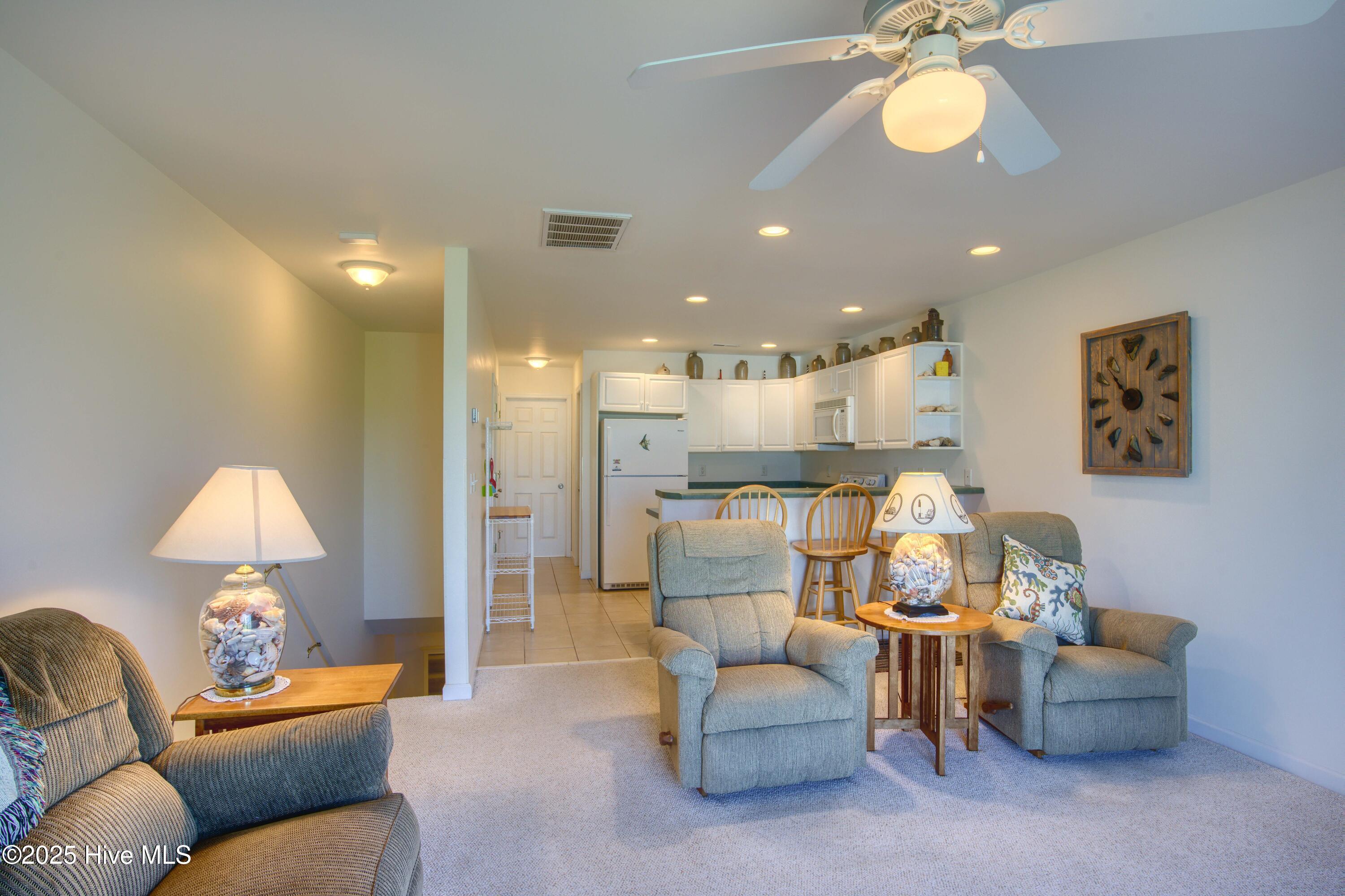 228 Lazy Day Drive, 228