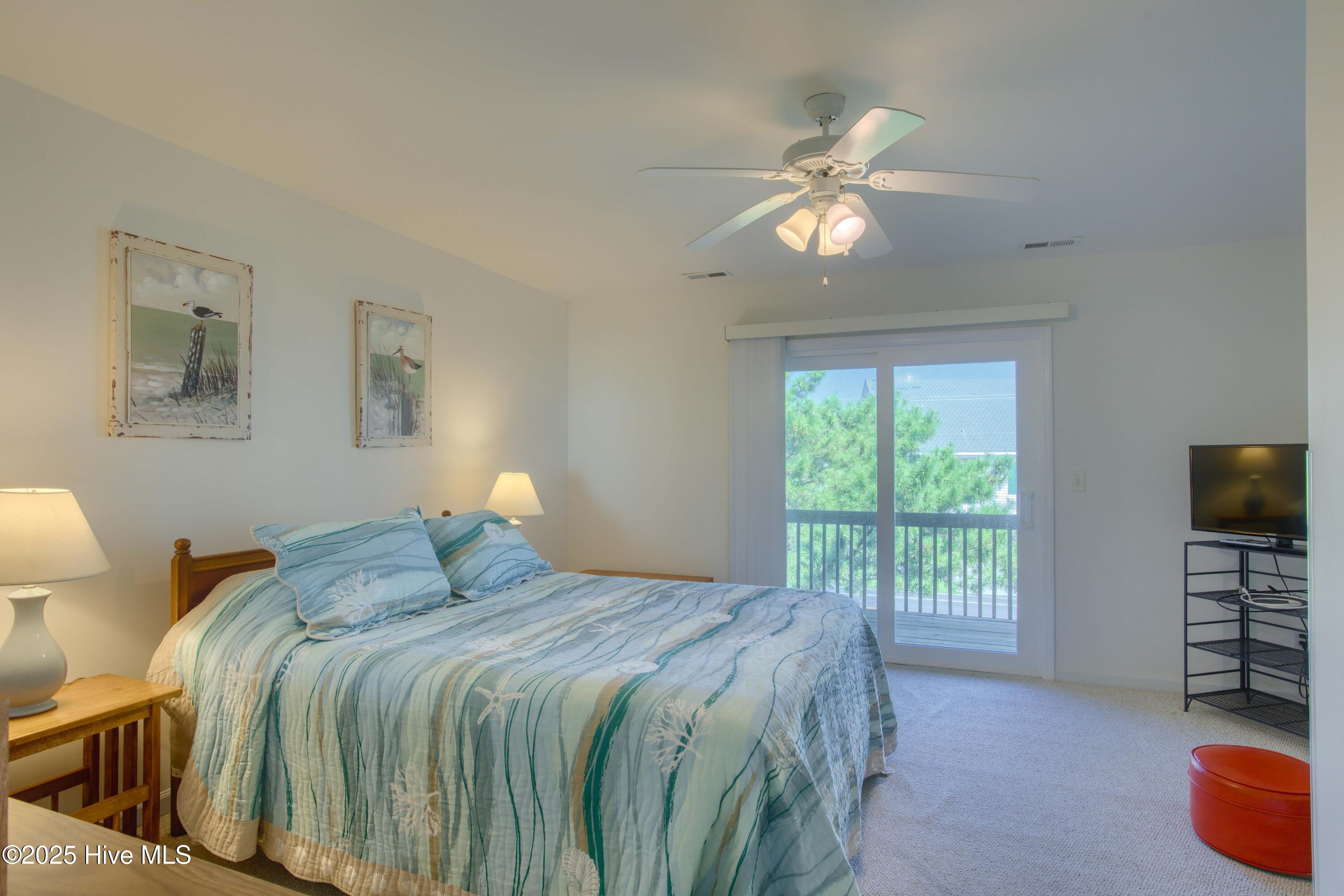 228 Lazy Day Drive, 228