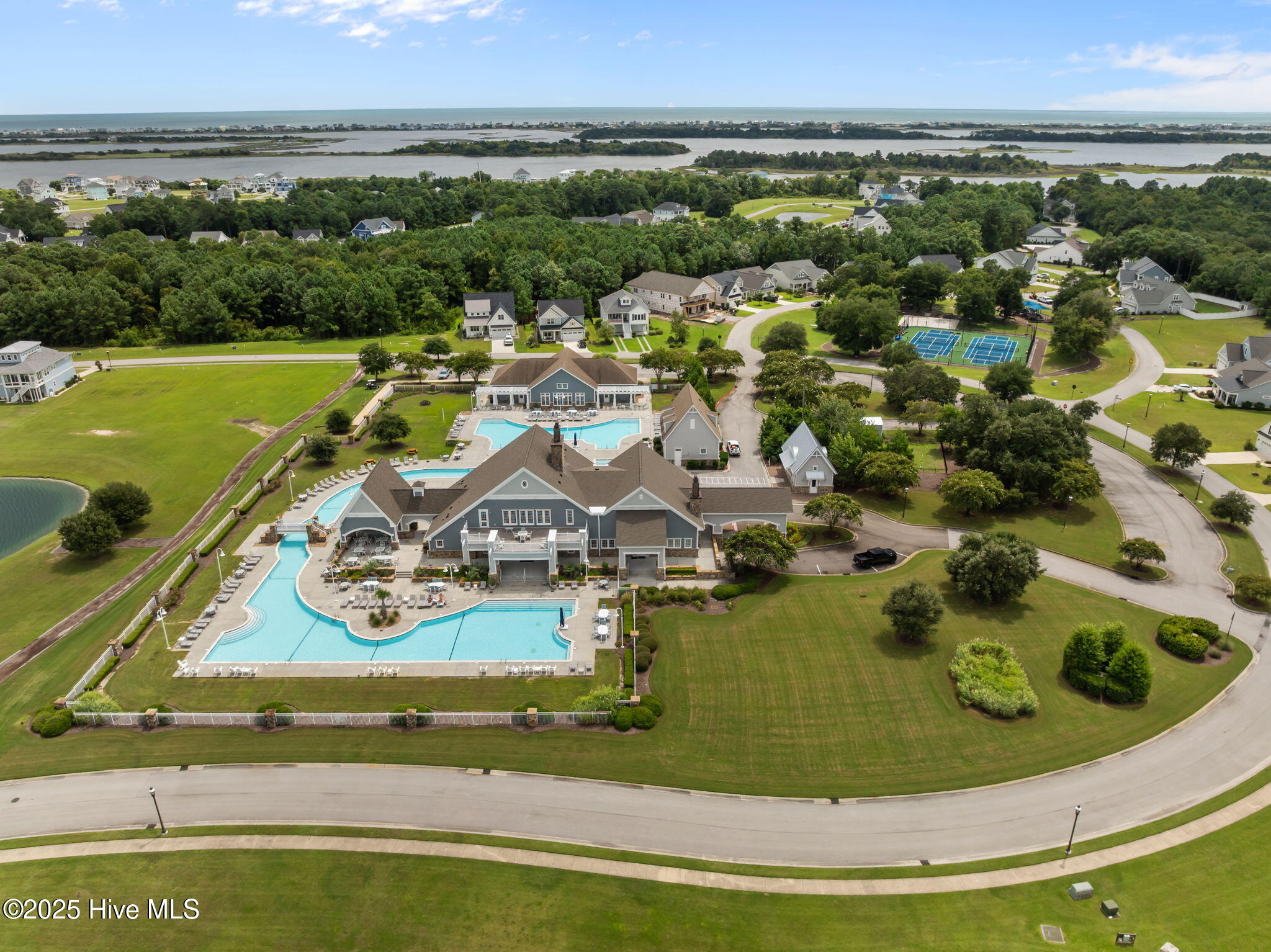 127 Night Heron Trace