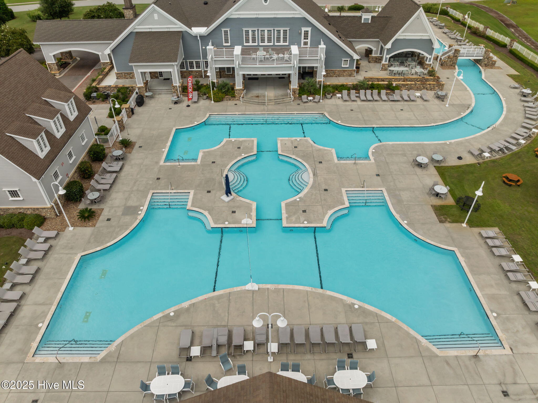 127 Night Heron Trace