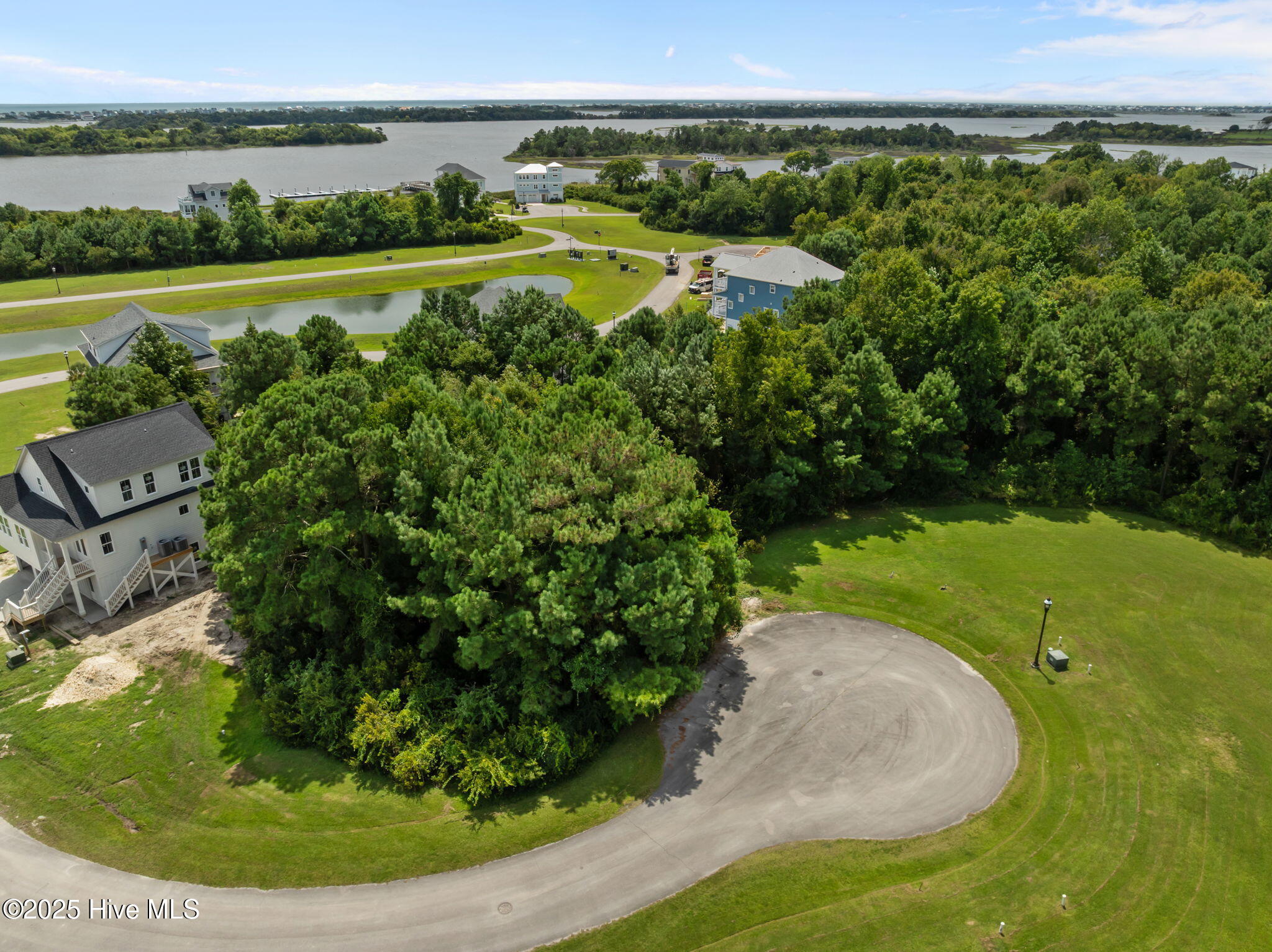 127 Night Heron Trace