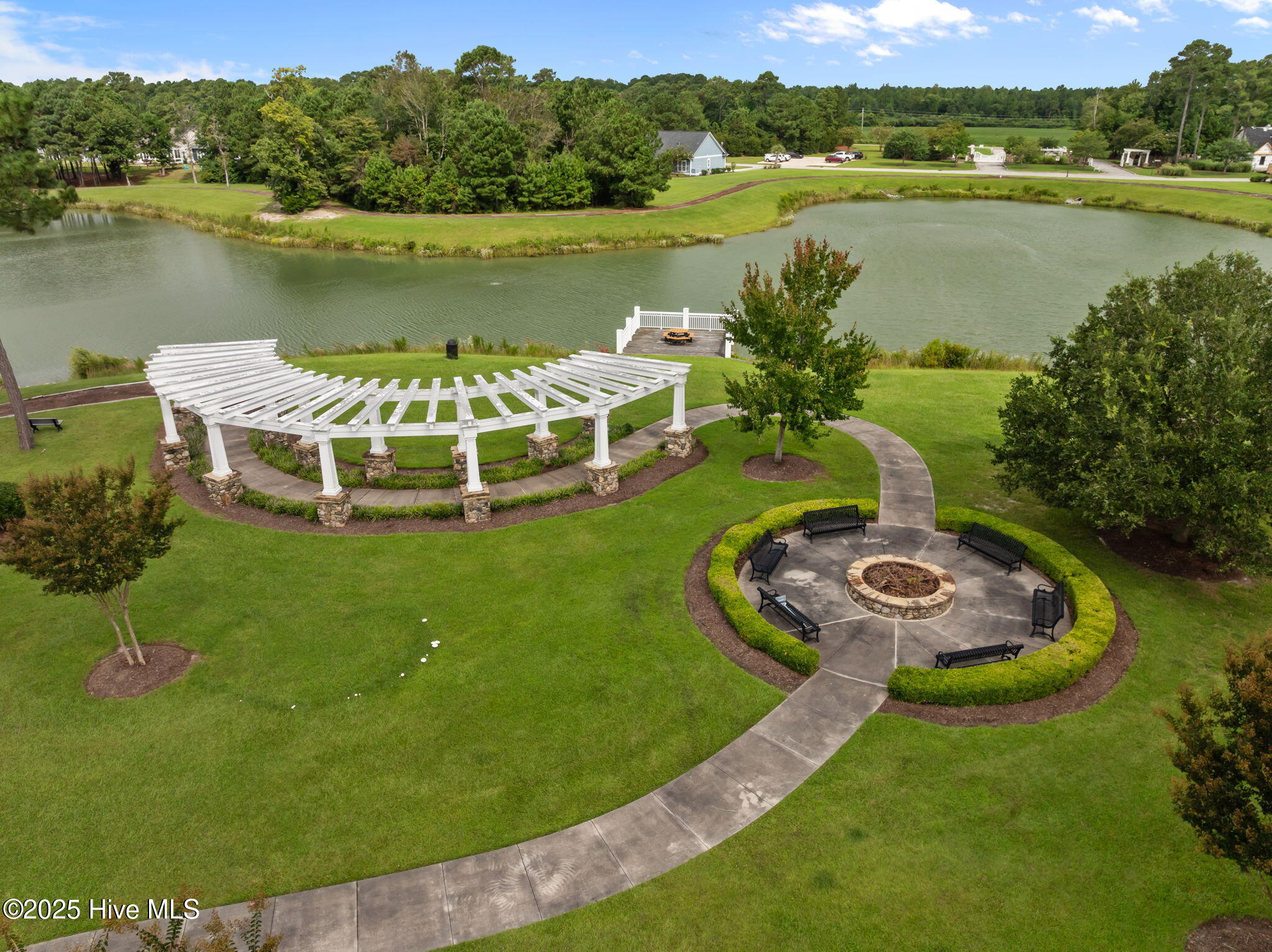 127 Night Heron Trace