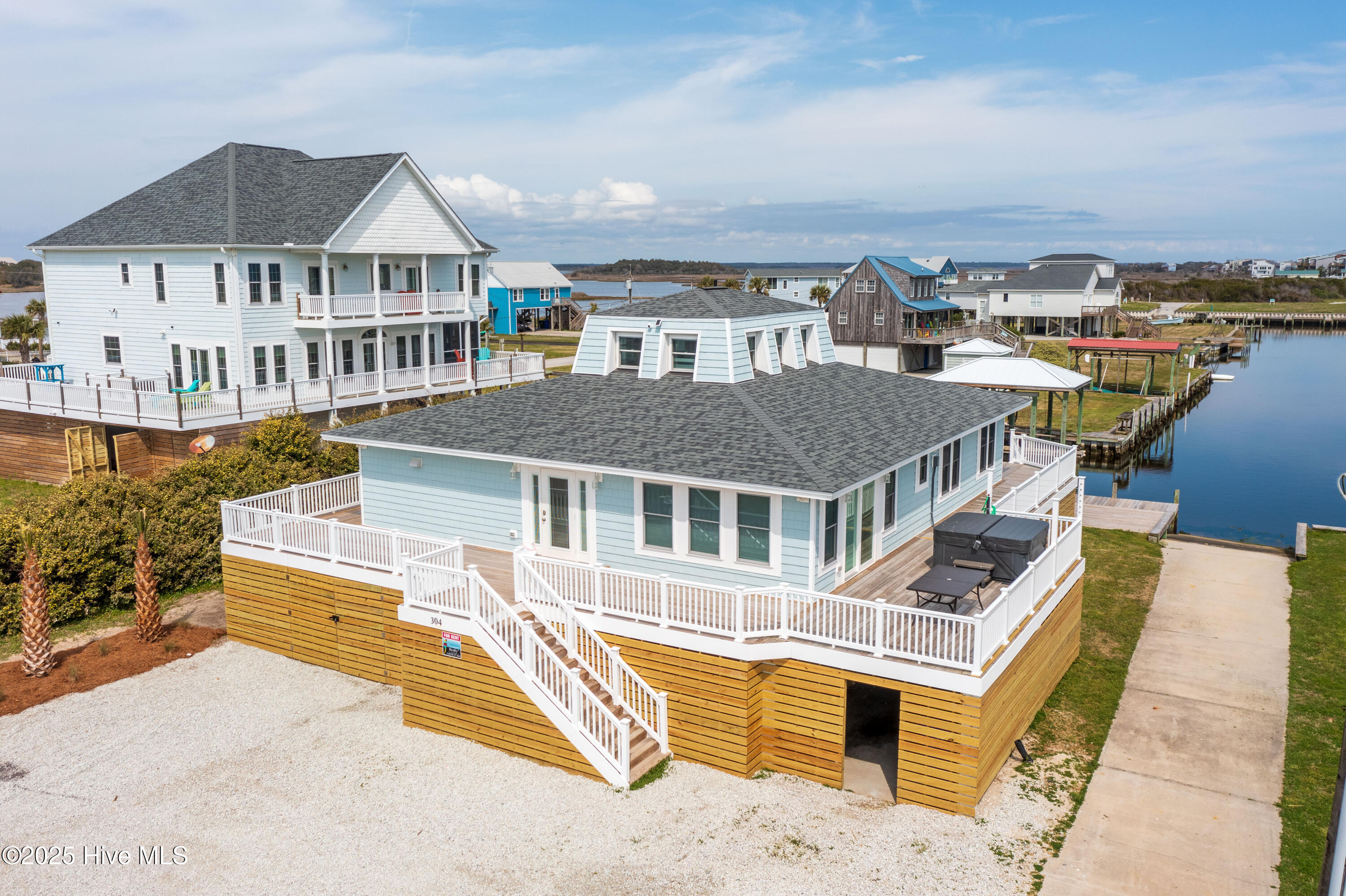304 Marina Way
