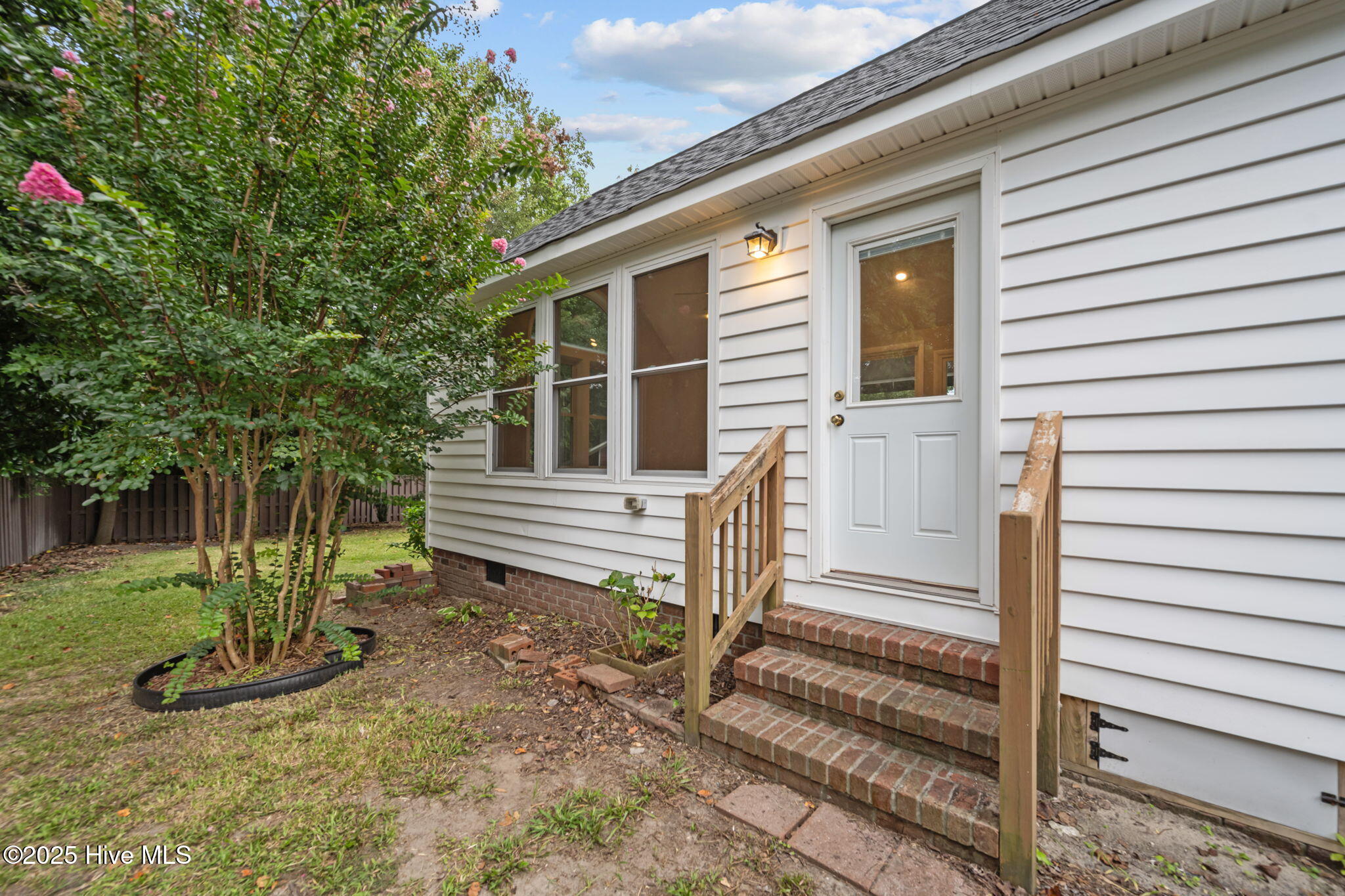 718 Gardenview Drive