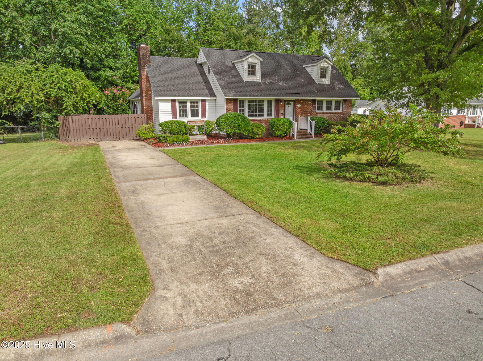 718 Gardenview Drive