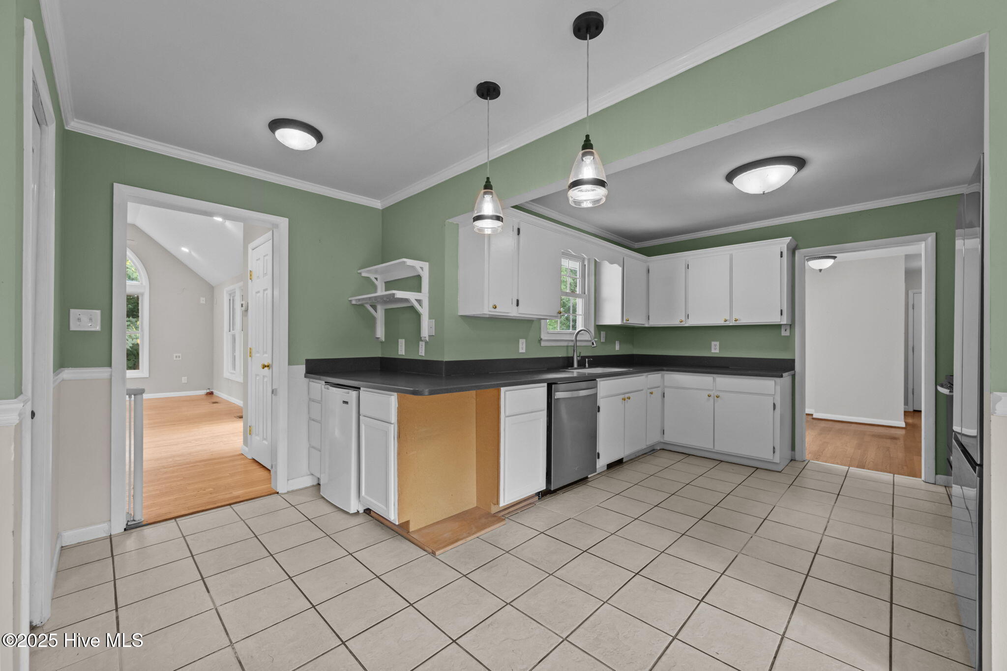 718 Gardenview Drive