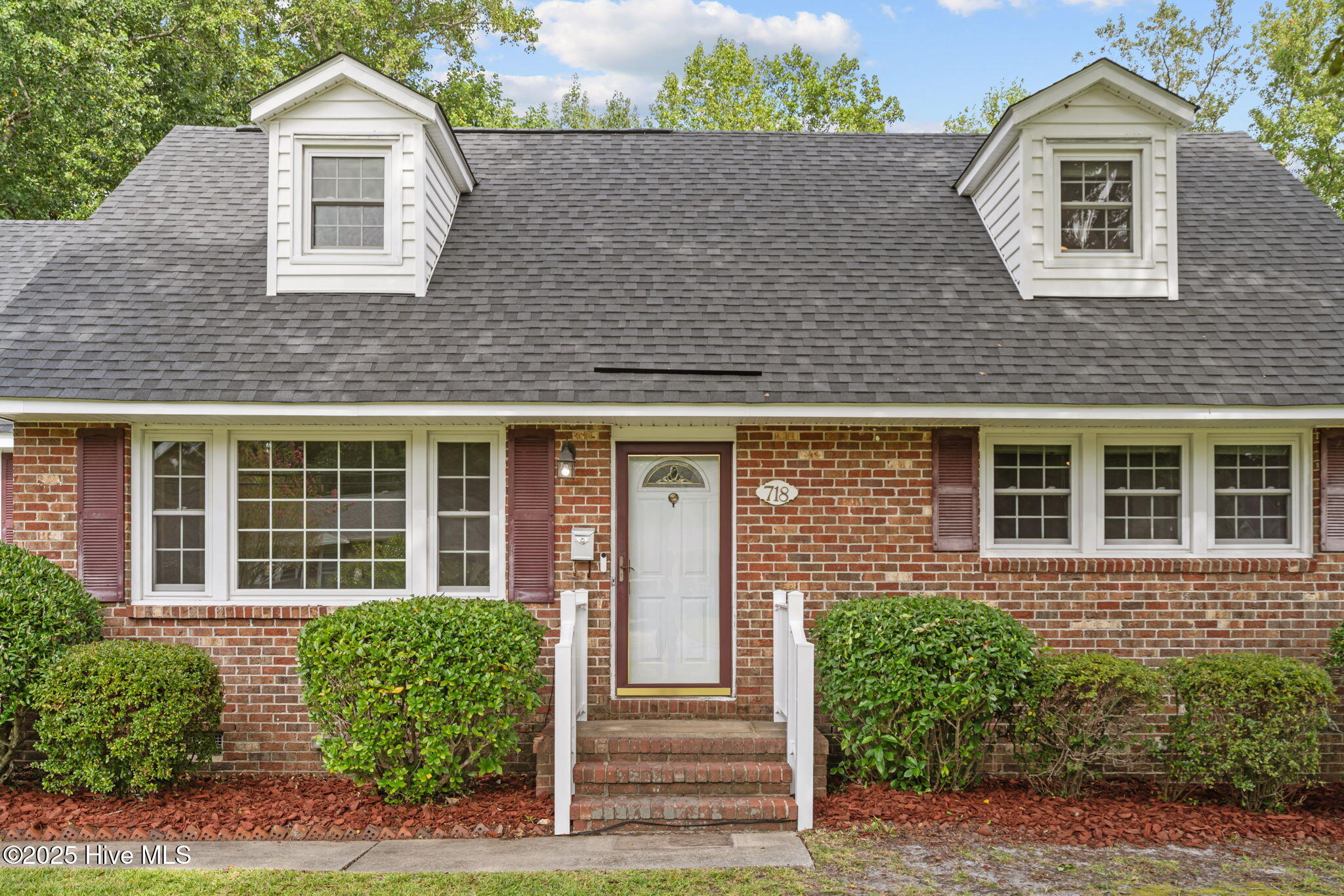 718 Gardenview Drive