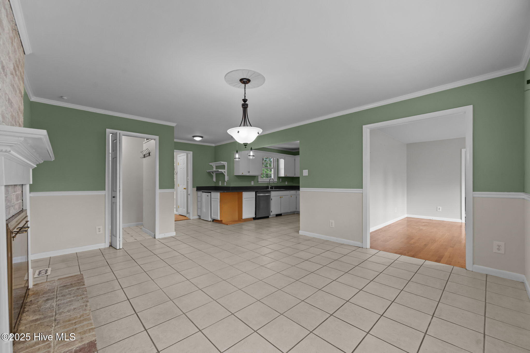 718 Gardenview Drive