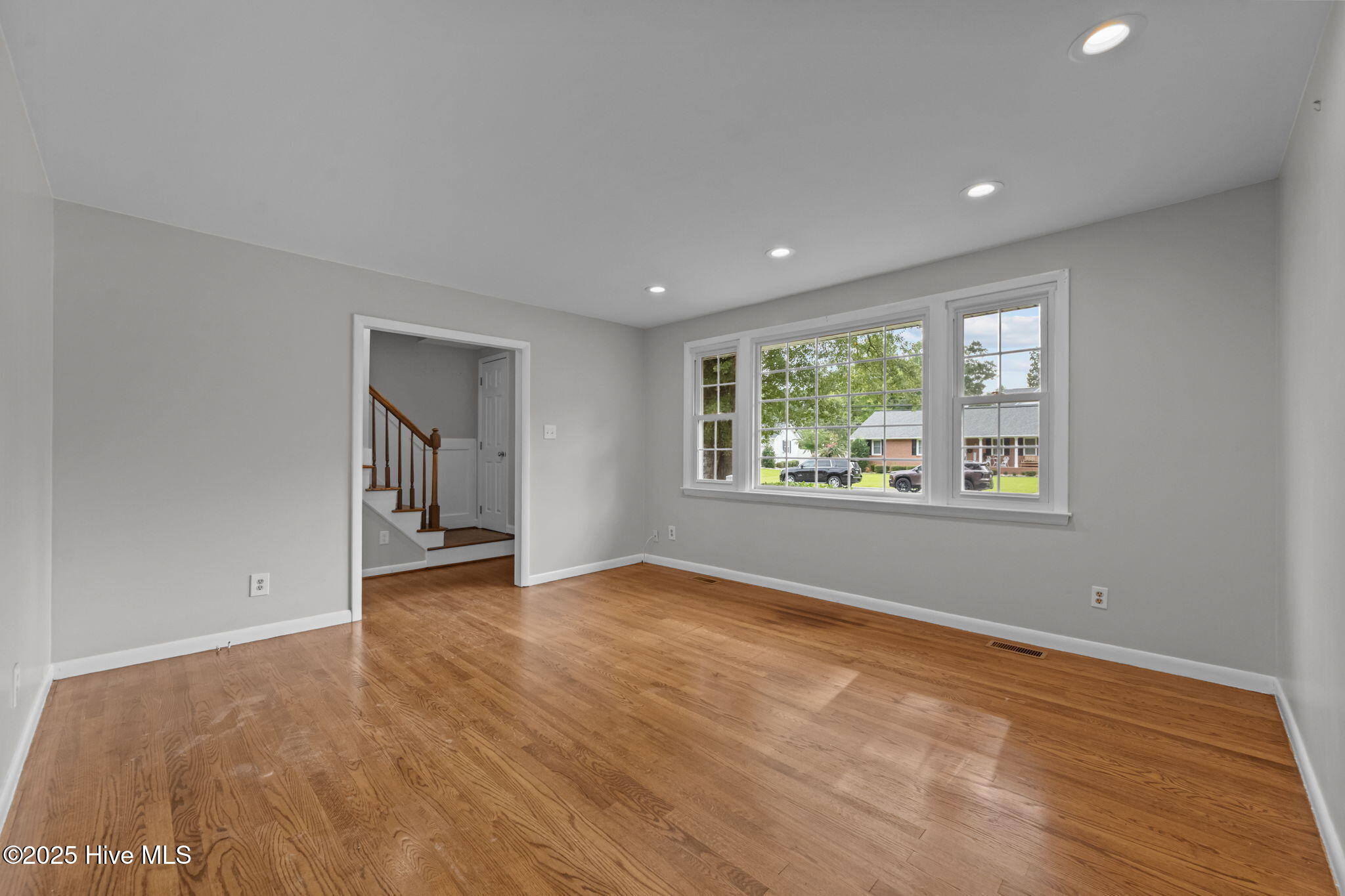 718 Gardenview Drive