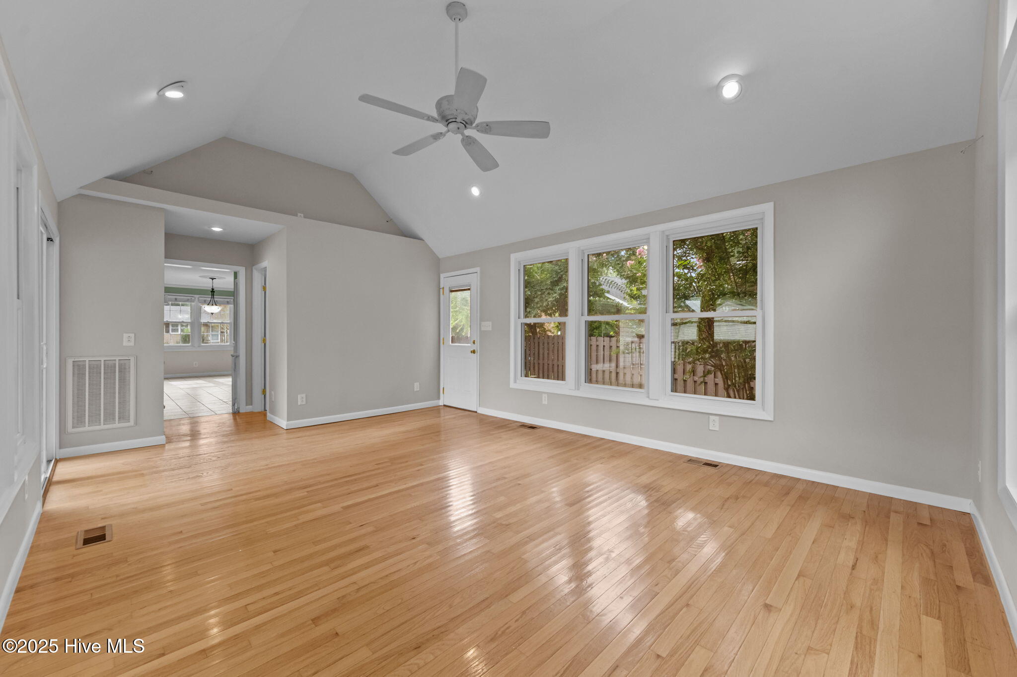 718 Gardenview Drive