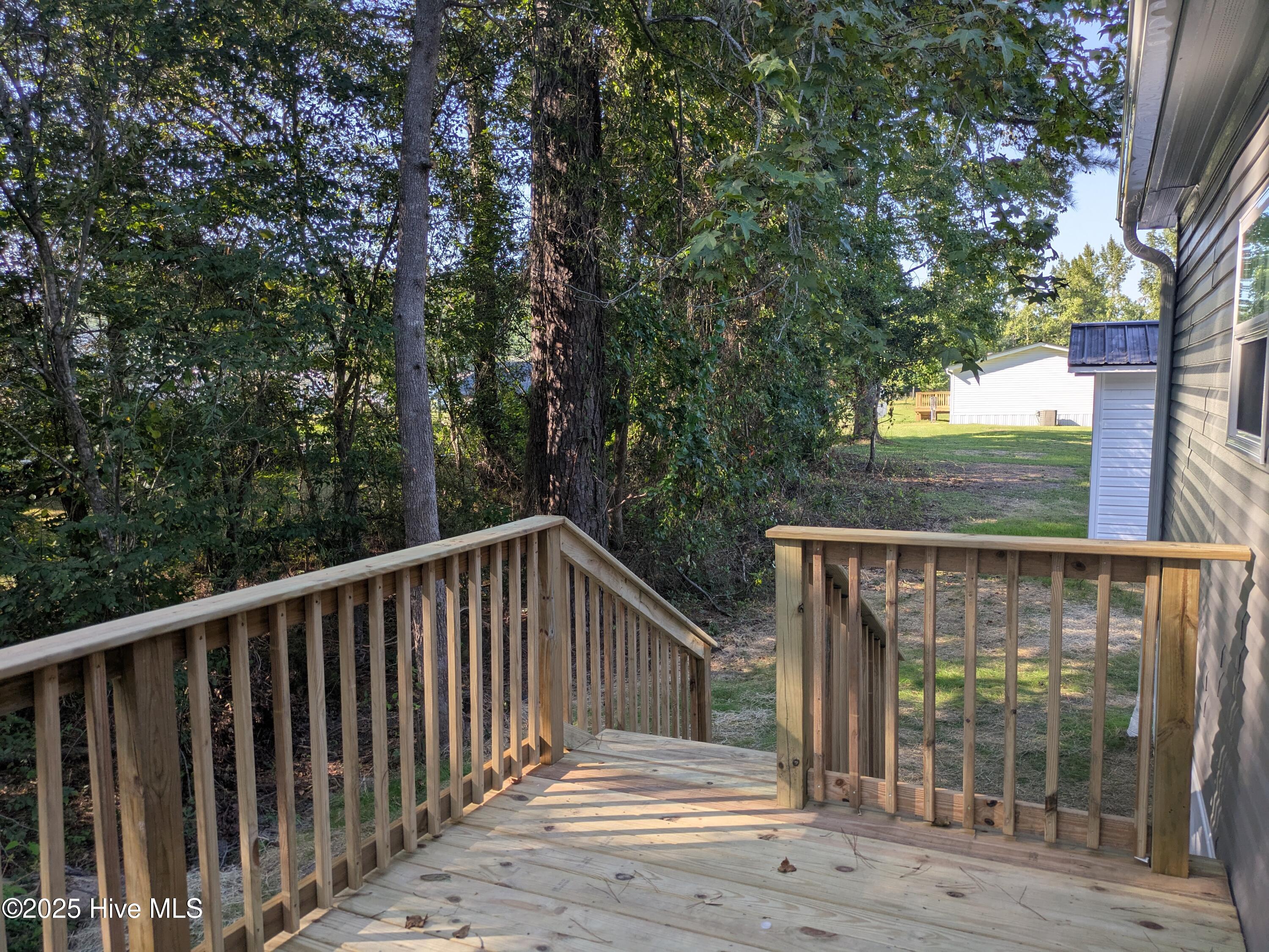 1118 E Old Tar Landing Road