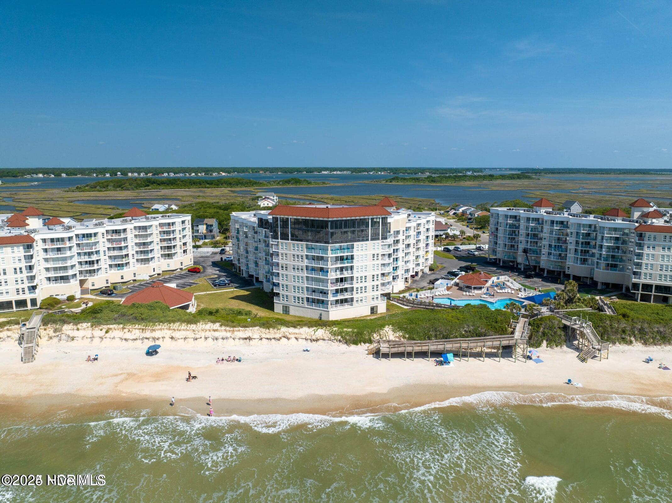 2000 New River Inlet Road, 1207